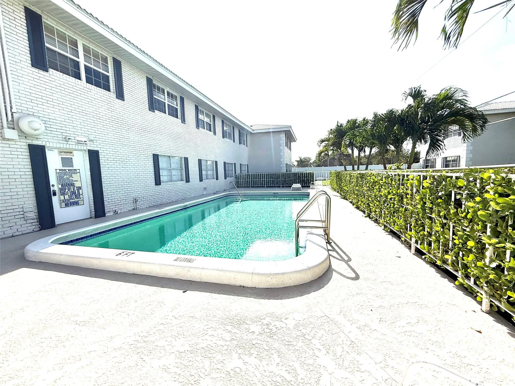 299 SW 7th St, #101a