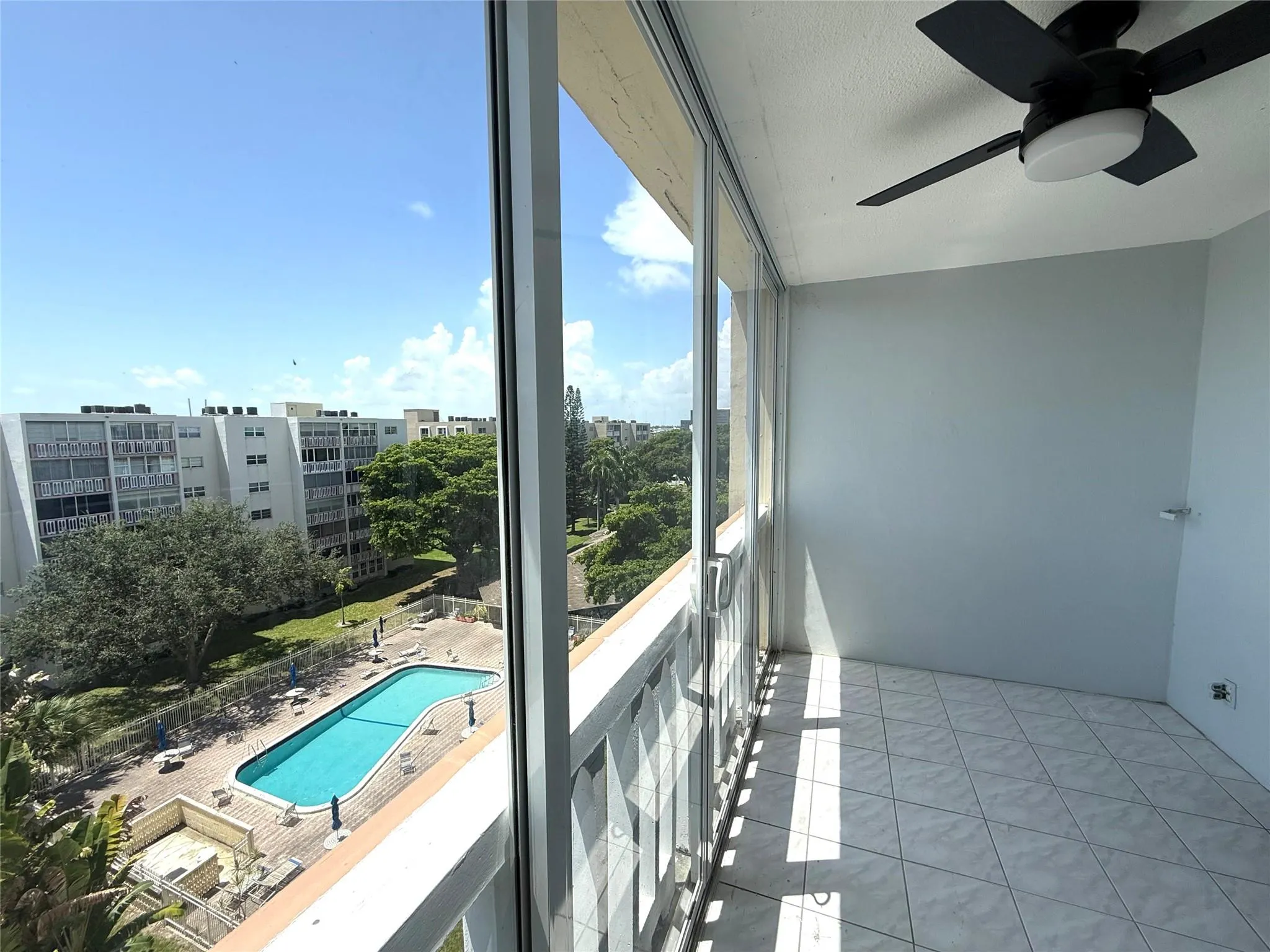 1001 NE 14th Ave, #704