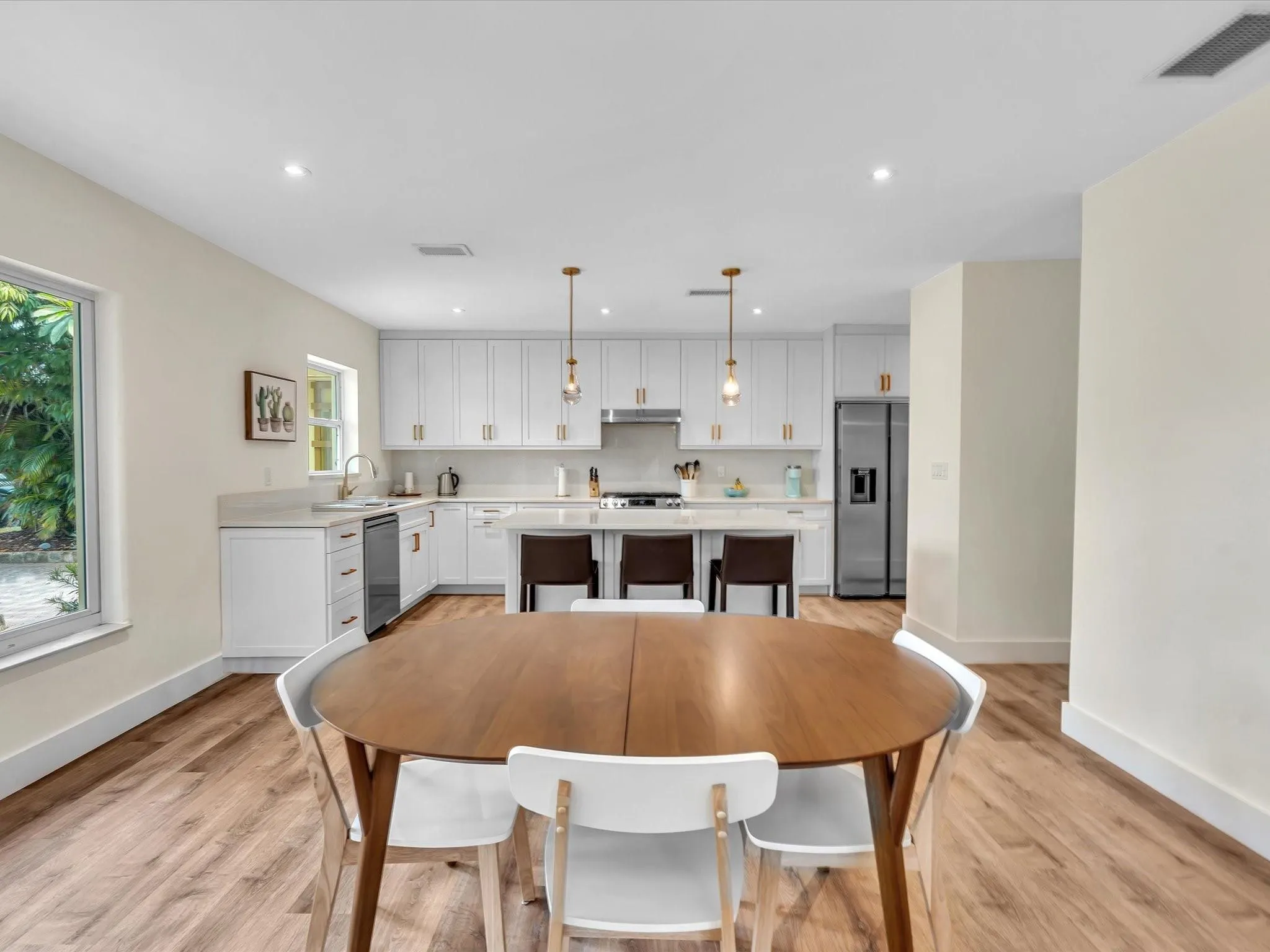 1406 NE 16TH TER