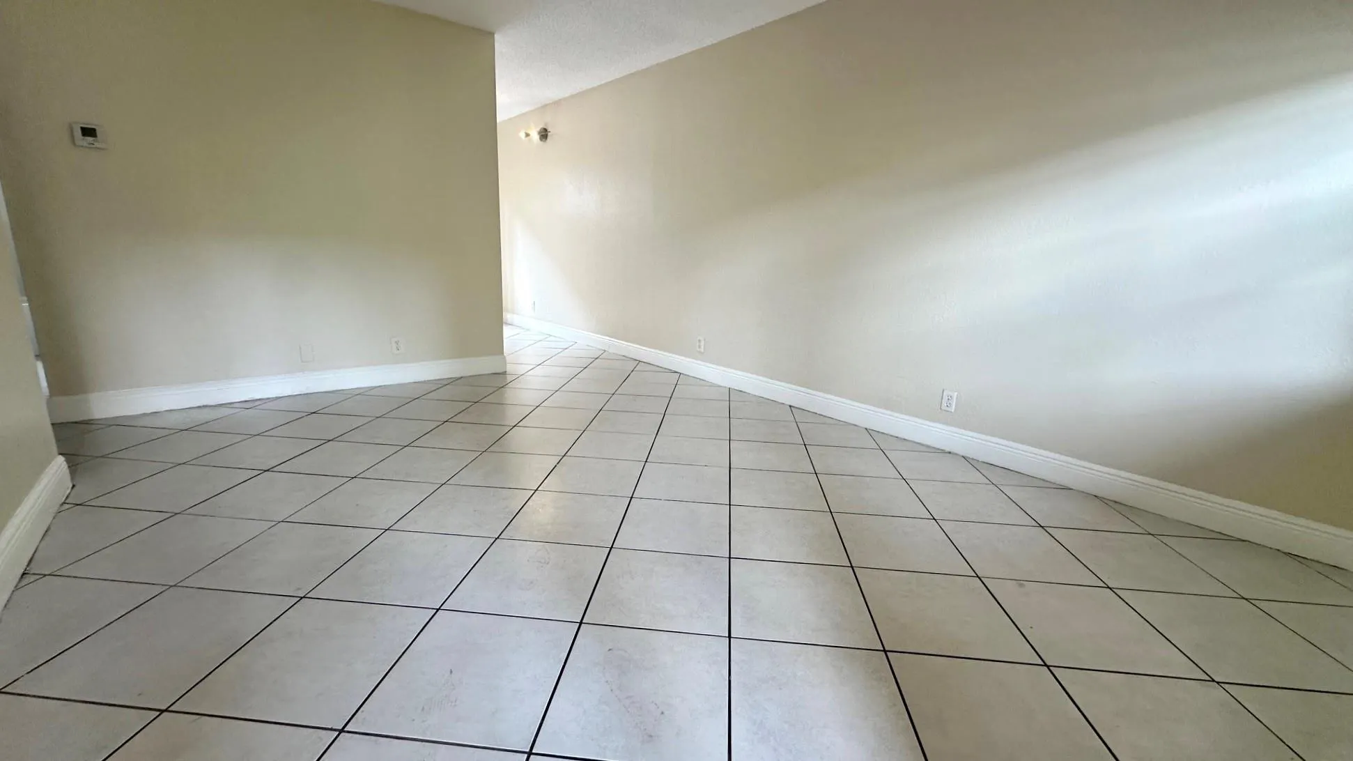 4061 N Dixie Hwy, #8