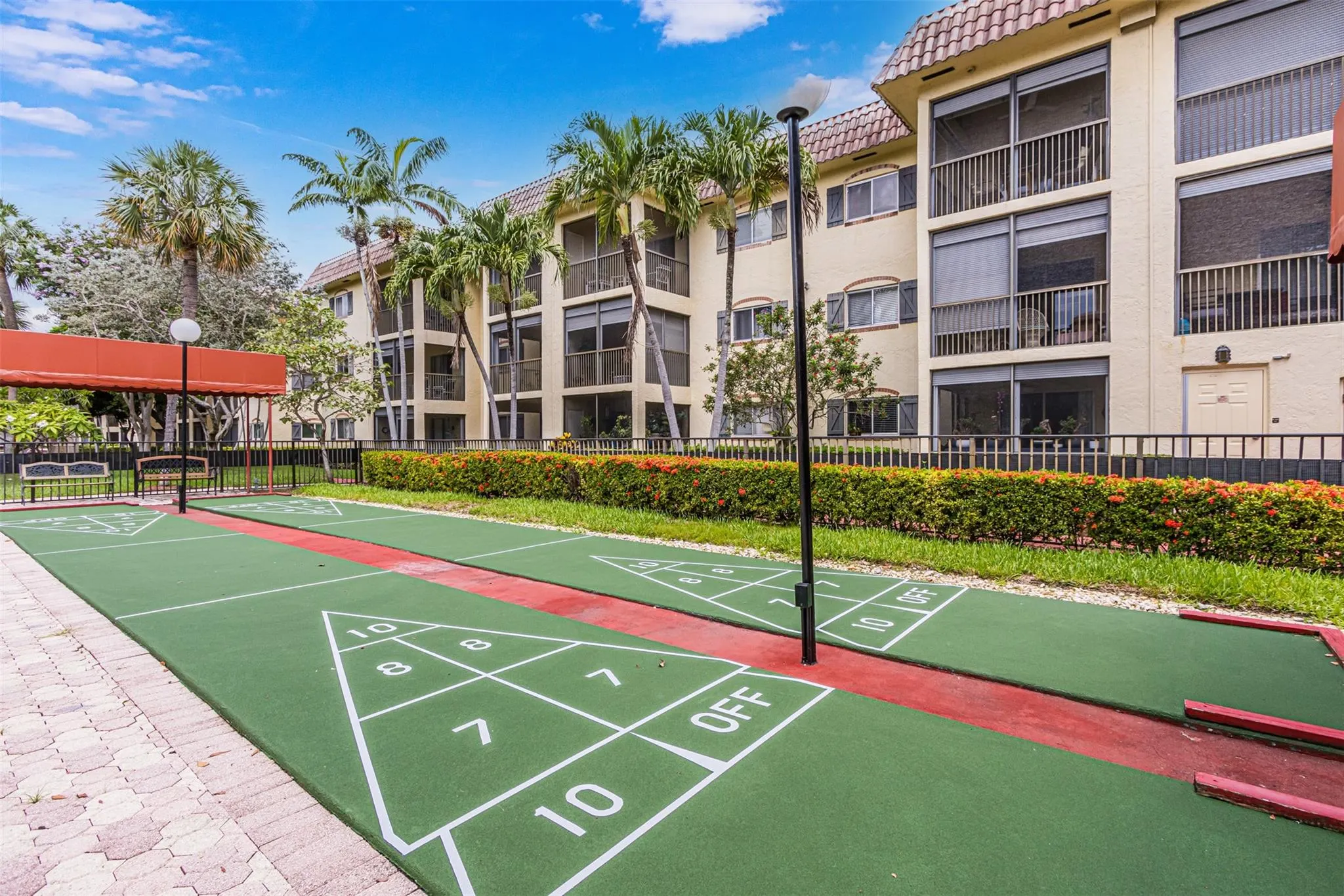 259 S Cypress Rd, #501