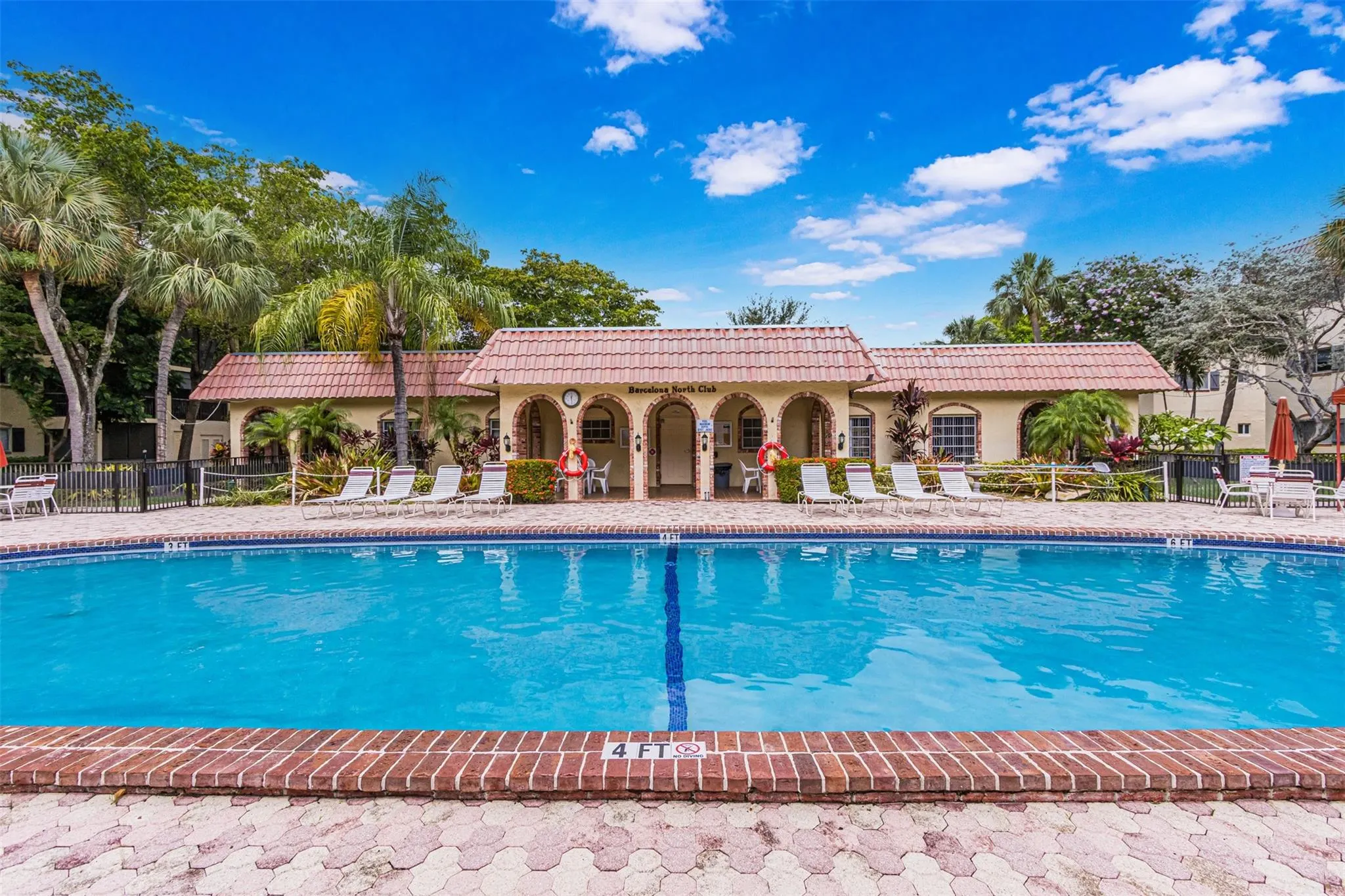 259 S Cypress Rd, #501