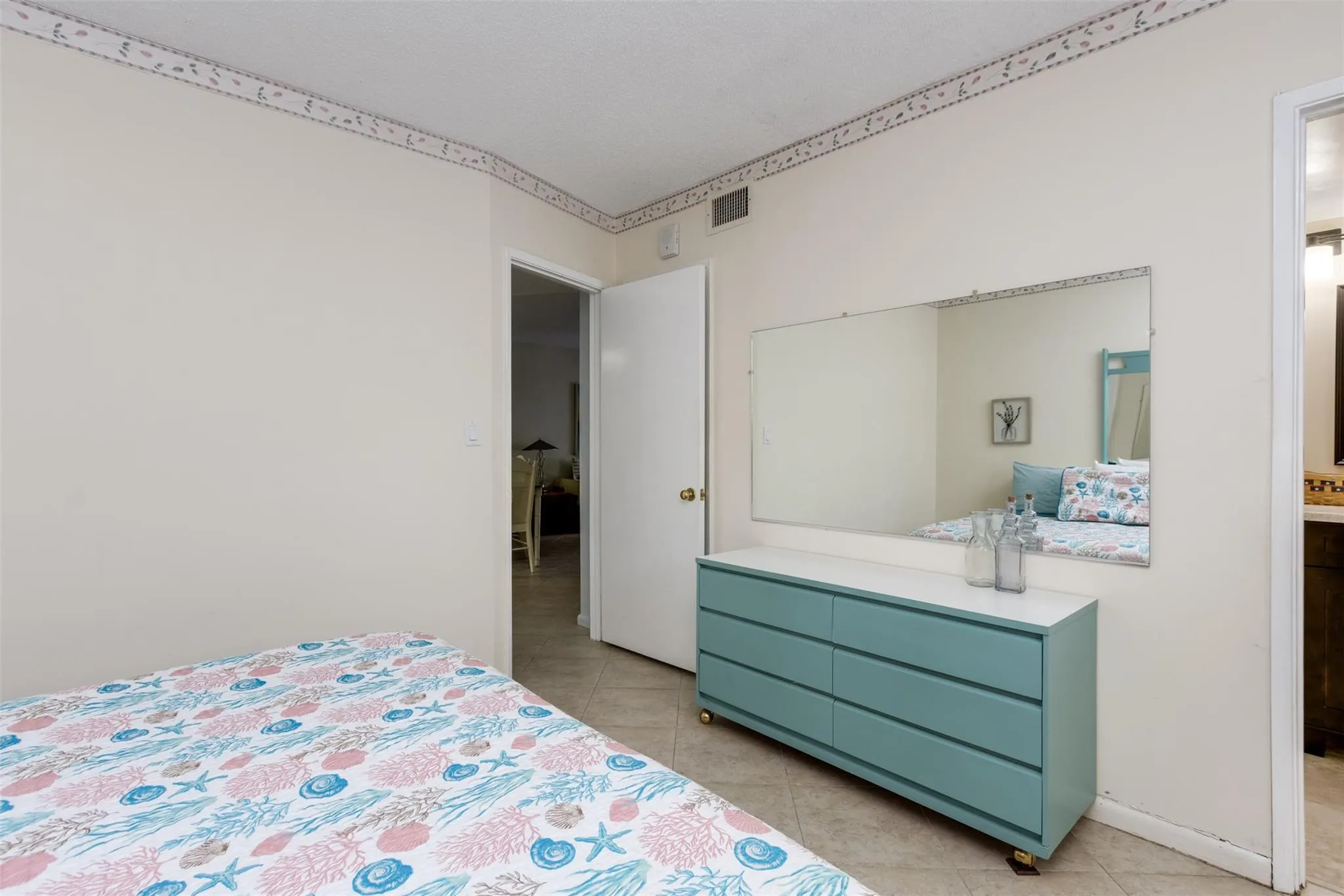 259 S Cypress Rd, #501