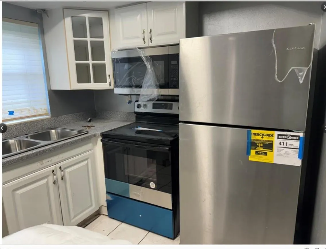 25 Laredo Pl