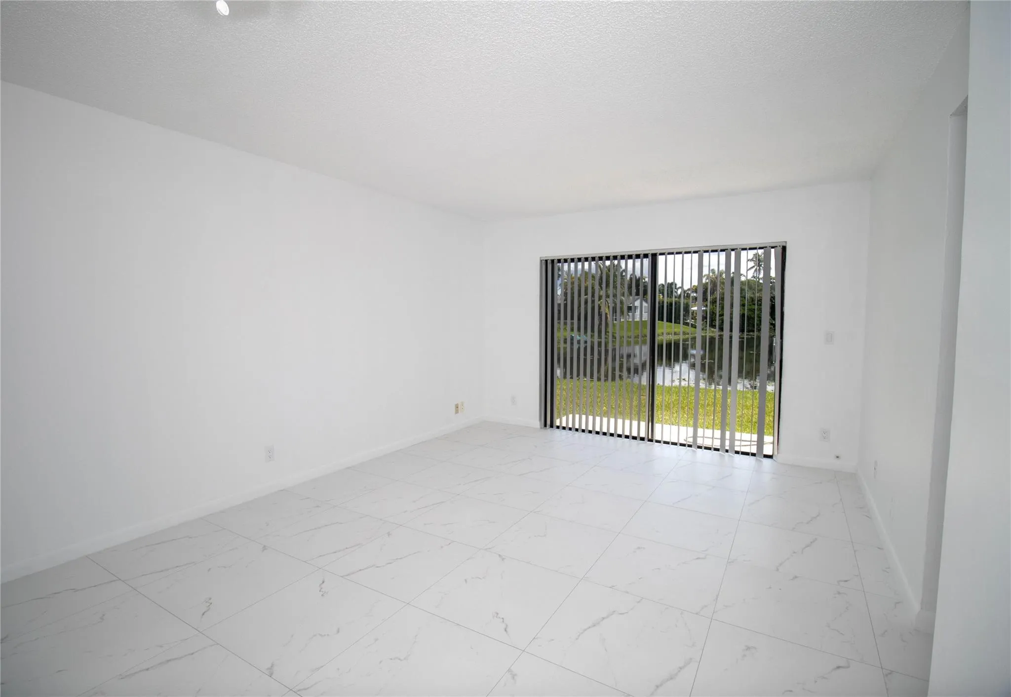 11430 NW 45th St