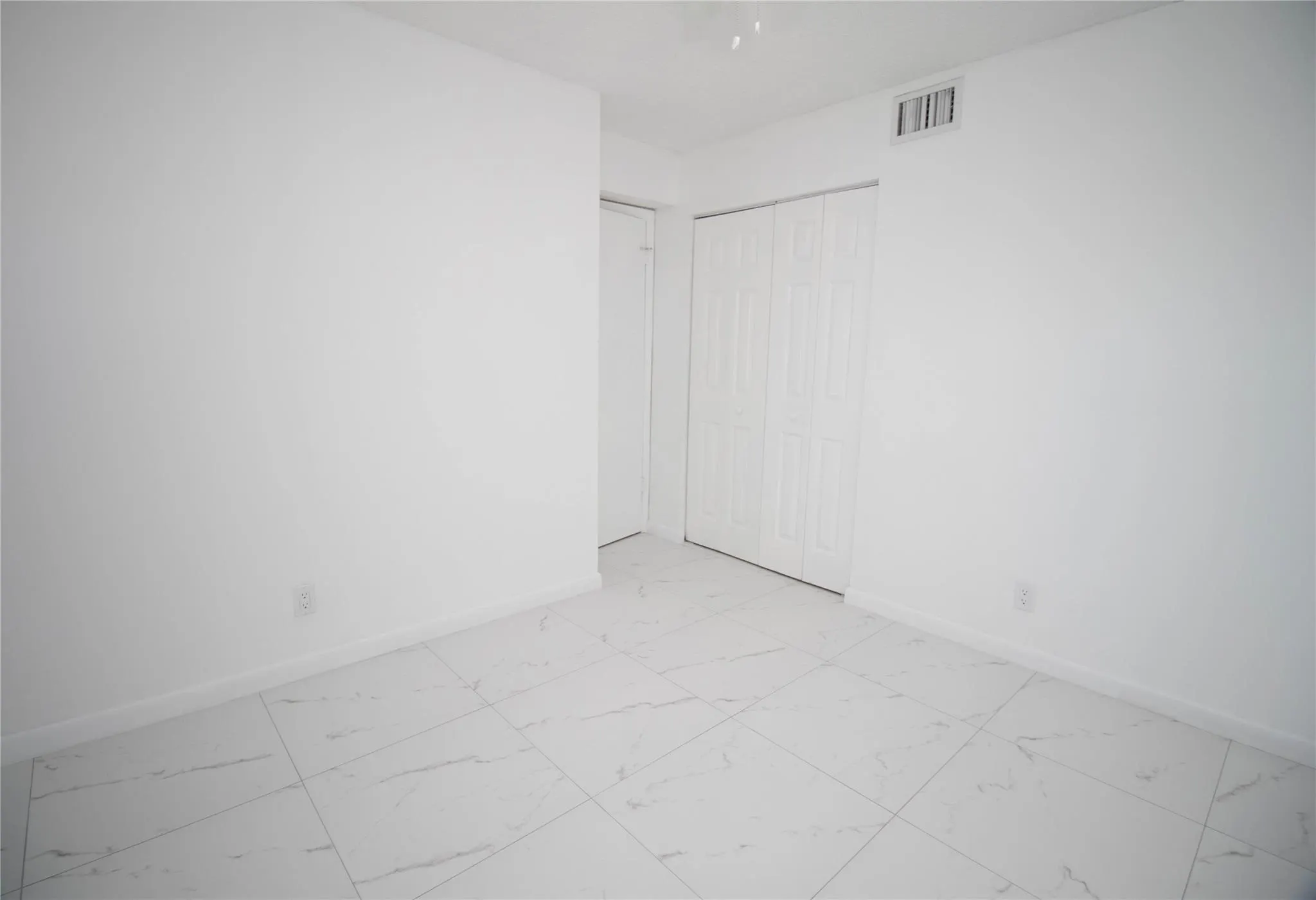 11430 NW 45th St