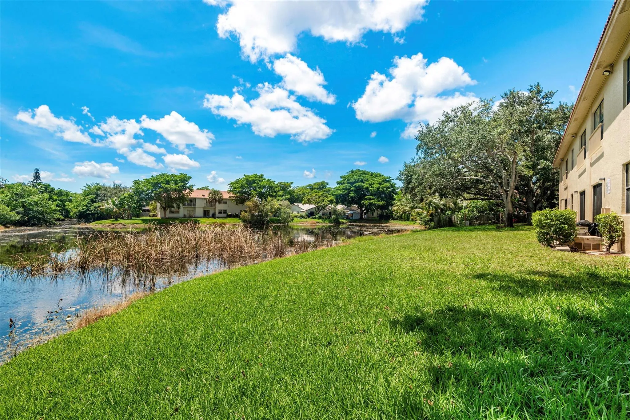 11430 NW 45th St