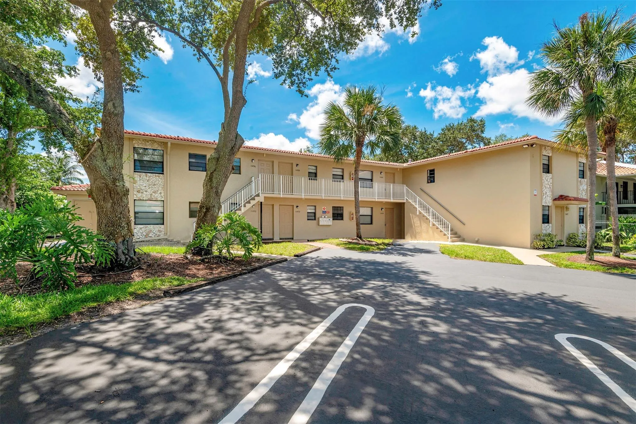 11430 NW 45th St
