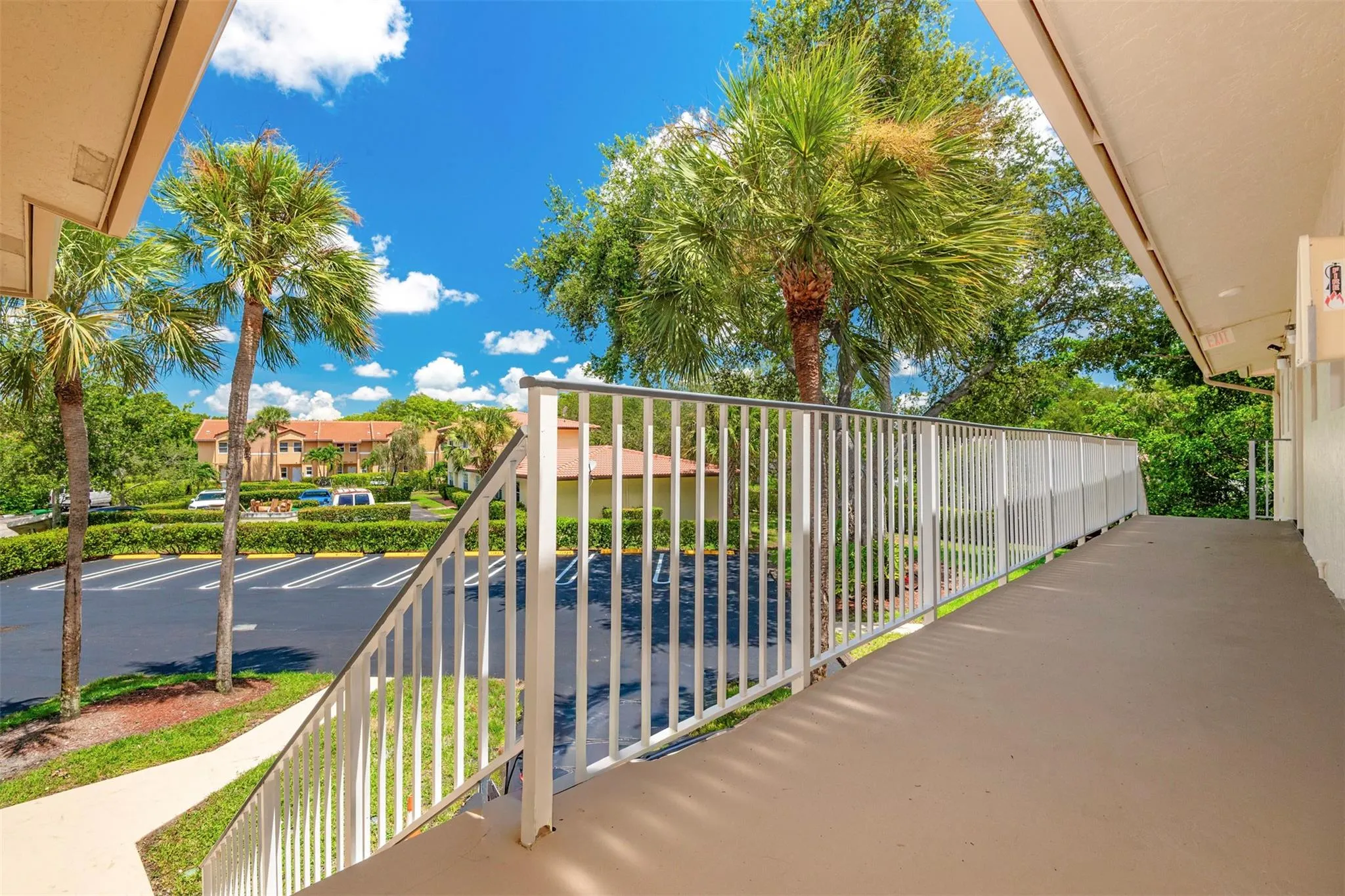 11430 NW 45th St
