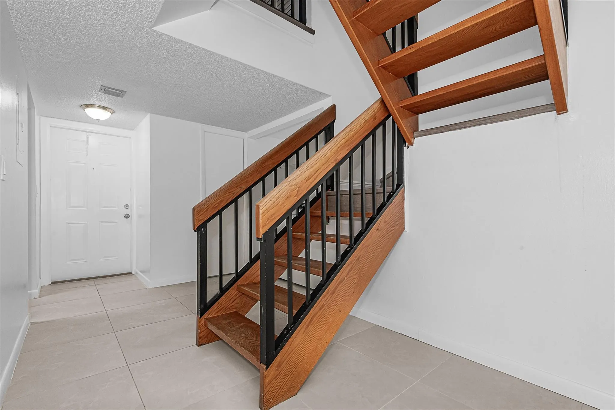 11430 NW 45th St
