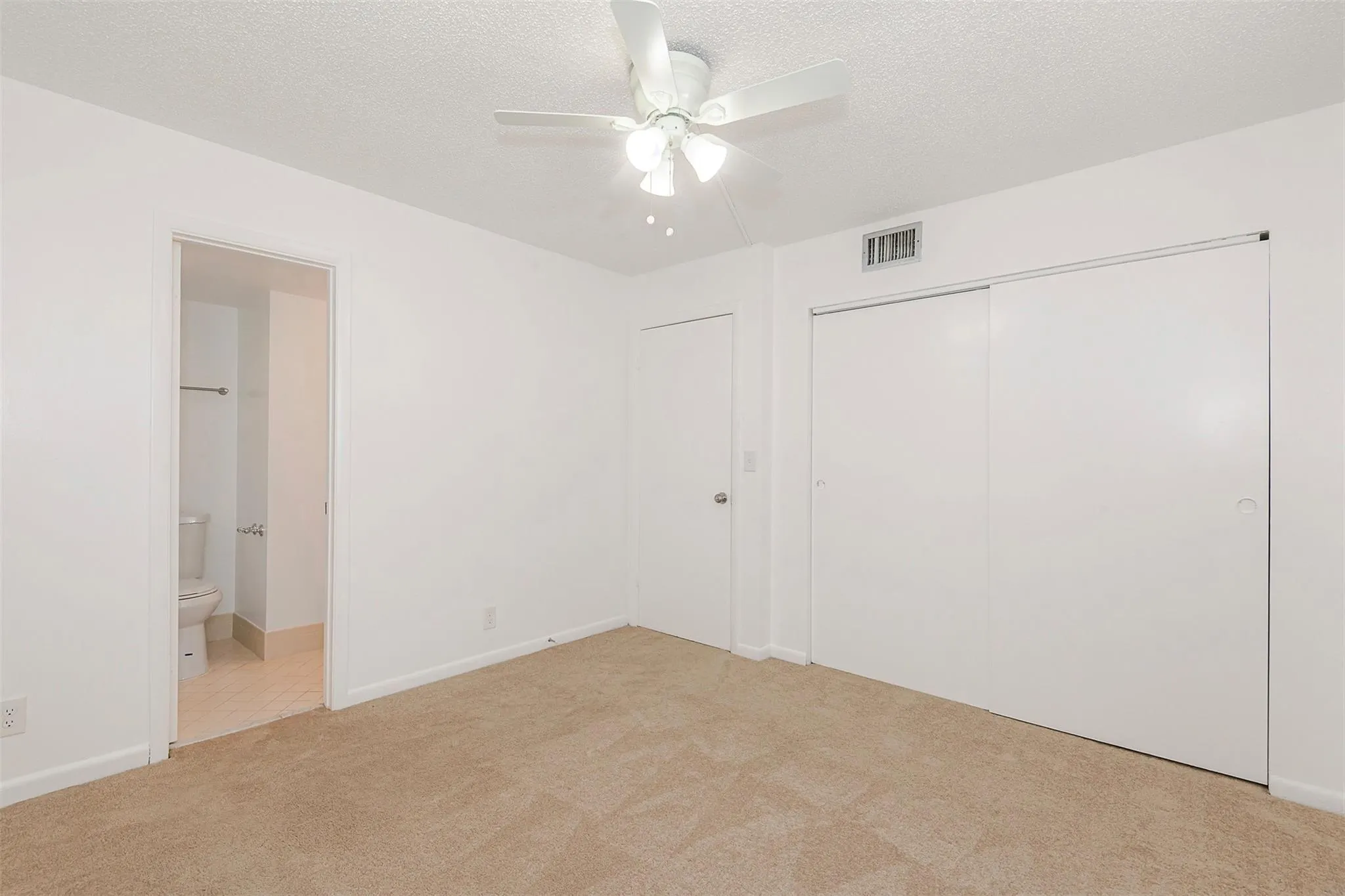 11430 NW 45th St