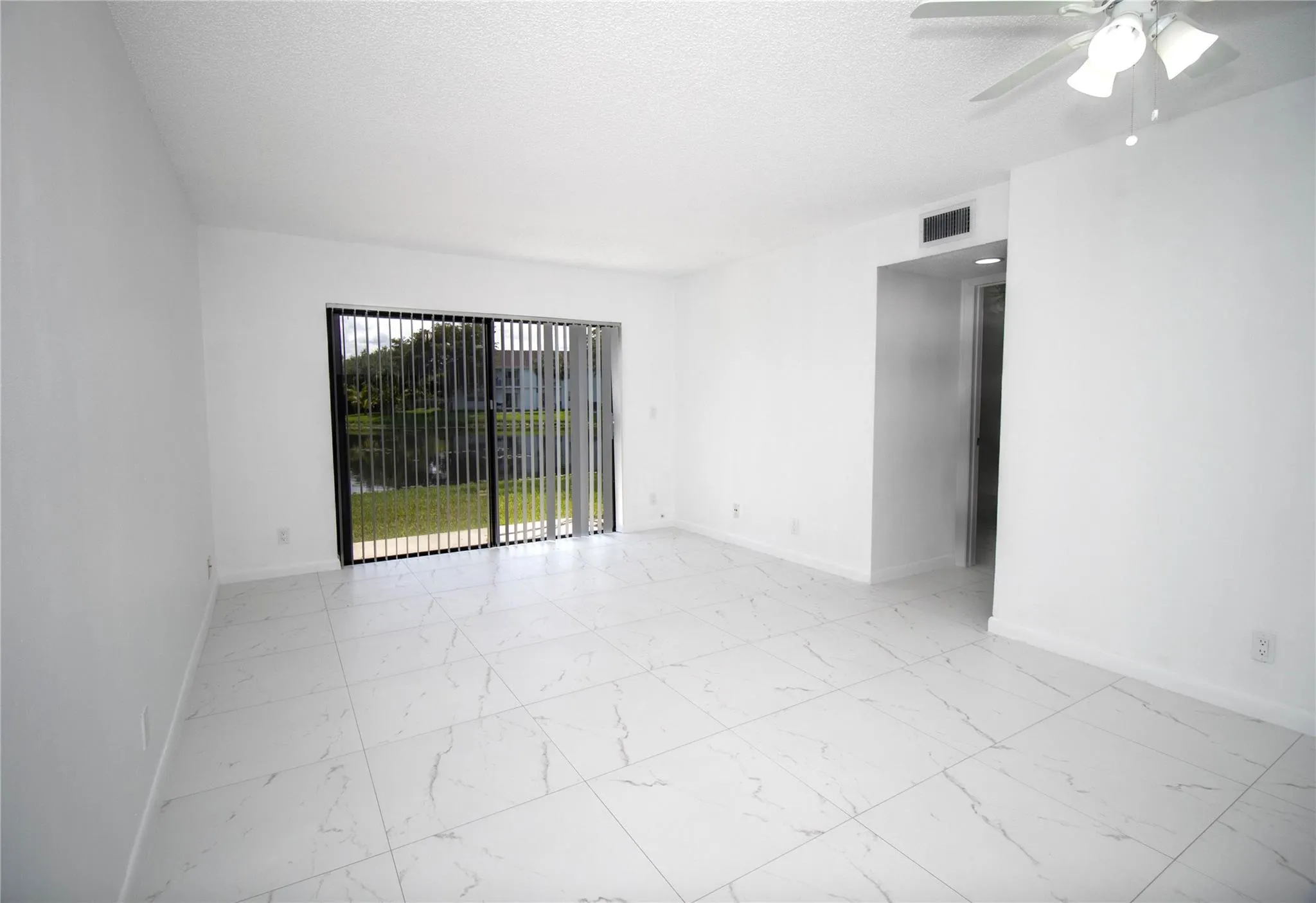 11430 NW 45th St