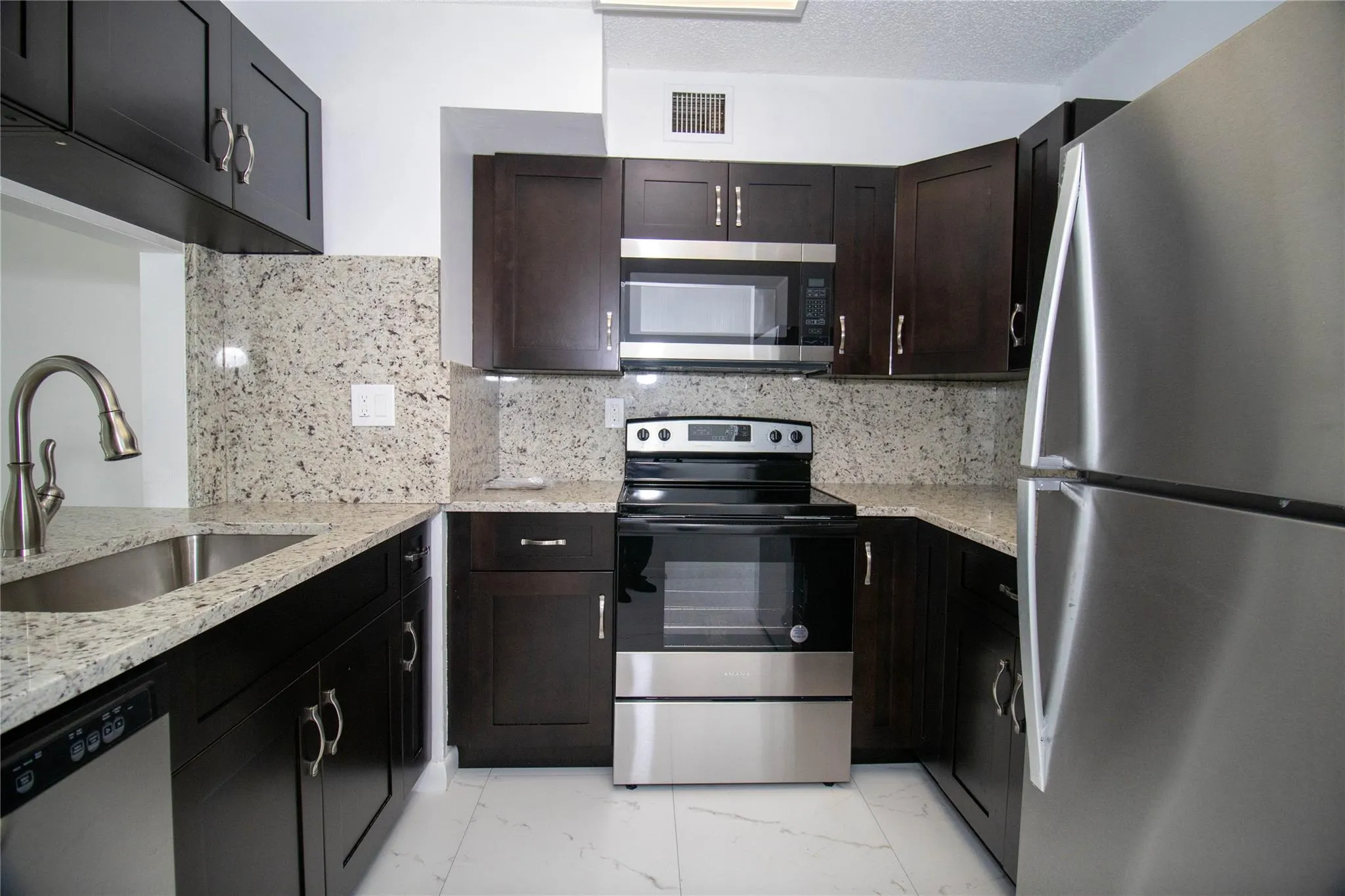 11430 NW 45th St