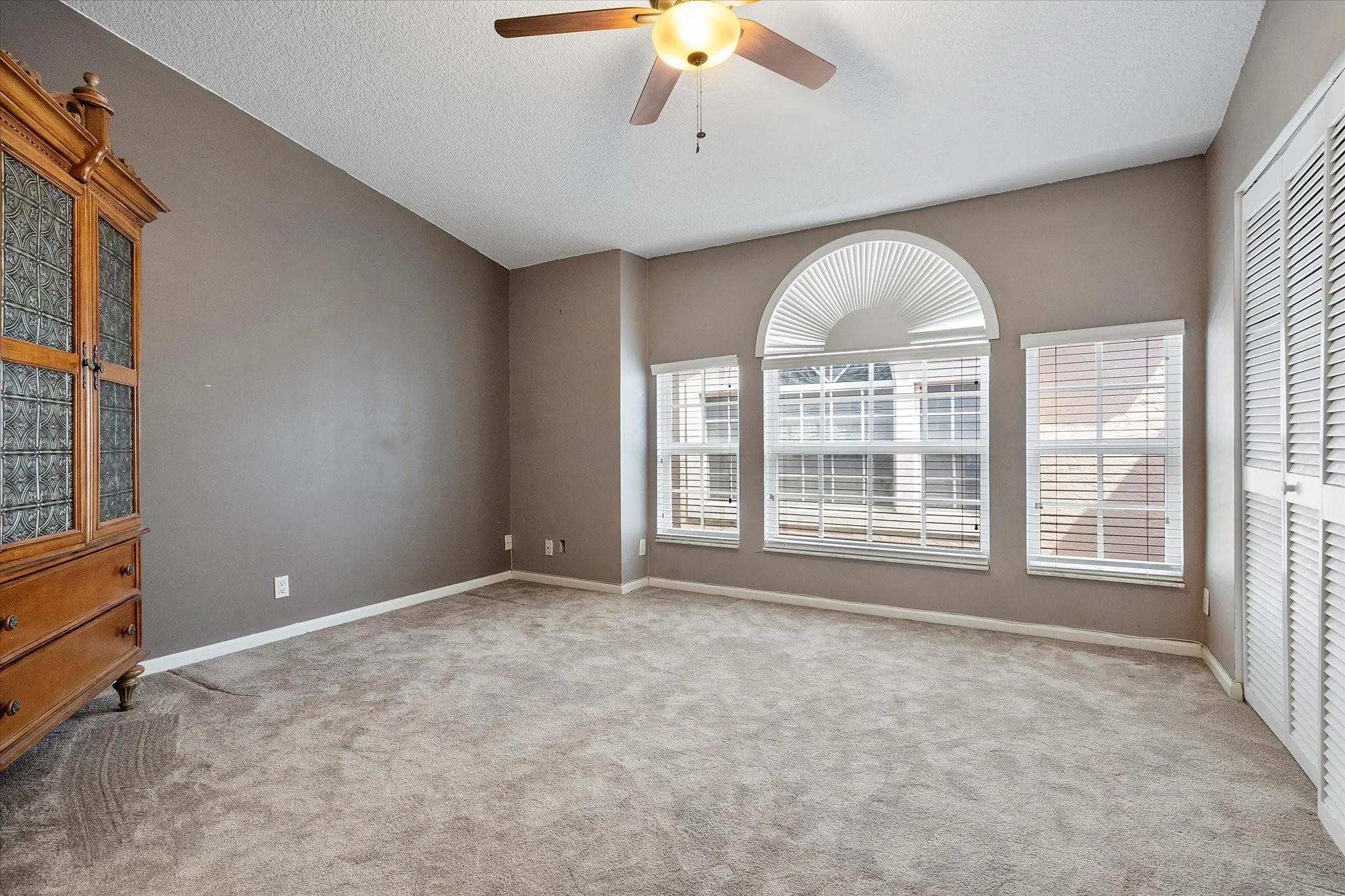 610 SE 14th Ct, #6