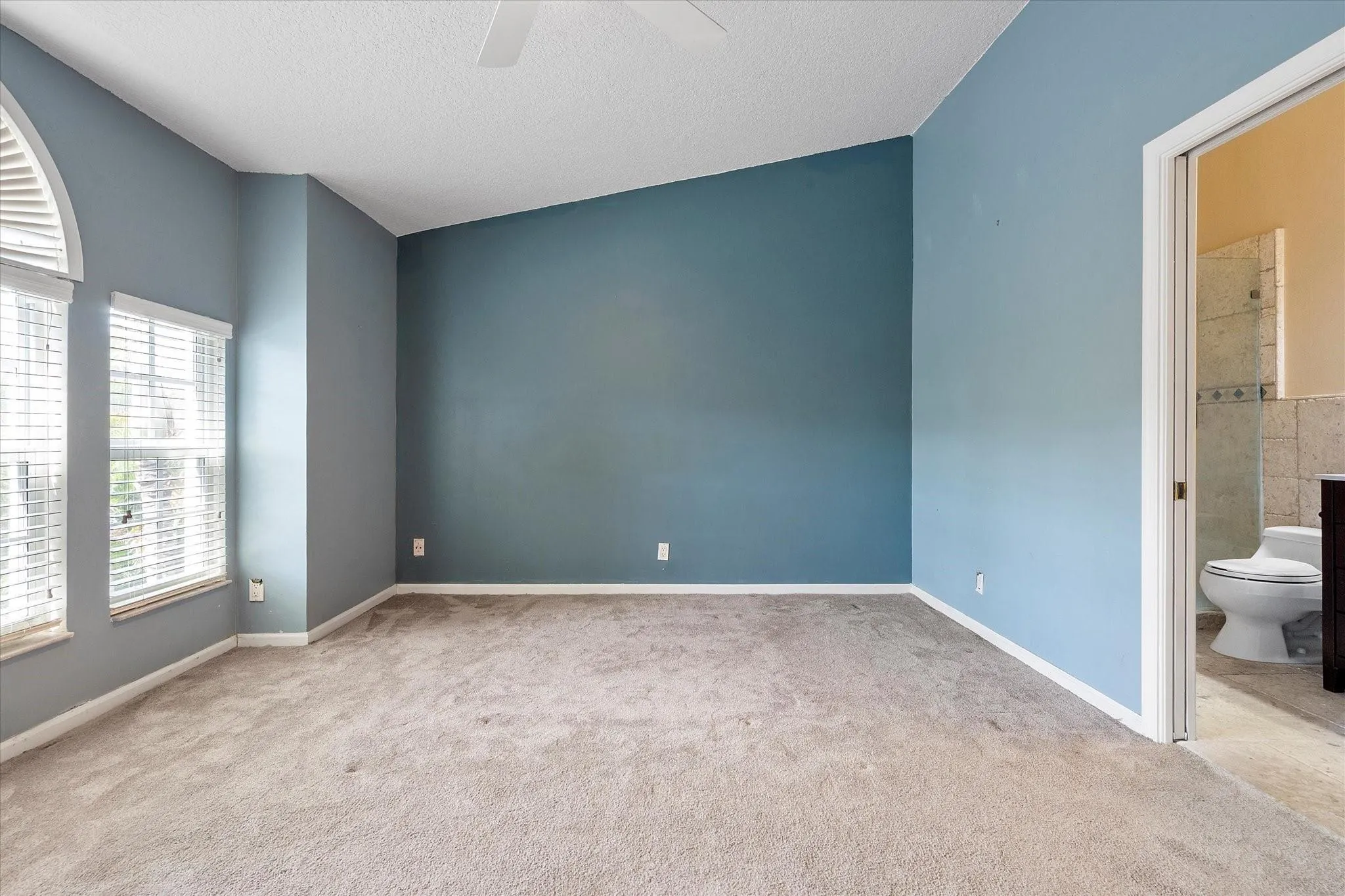 610 SE 14th Ct, #6