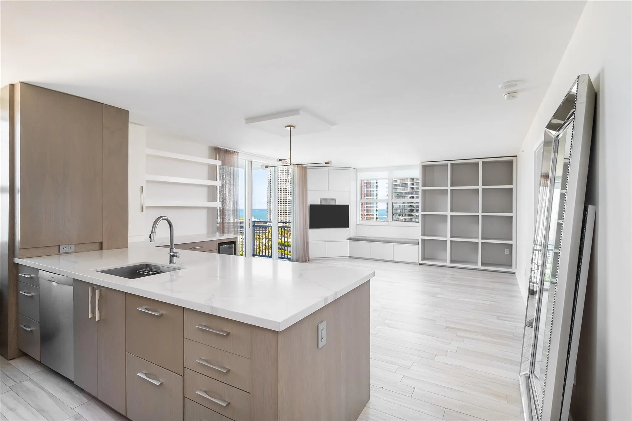 90 Alton Rd, #1701