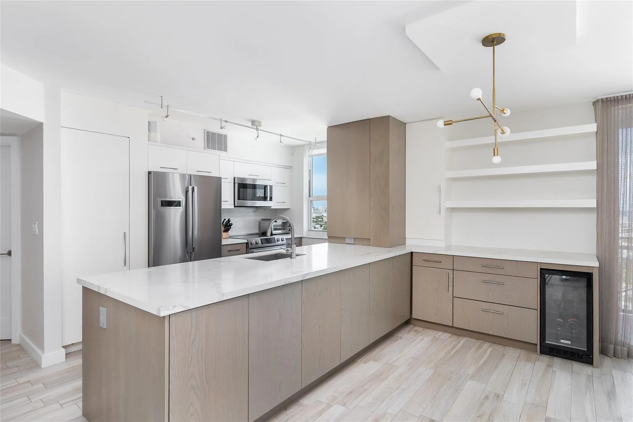 90 Alton Rd, #1701