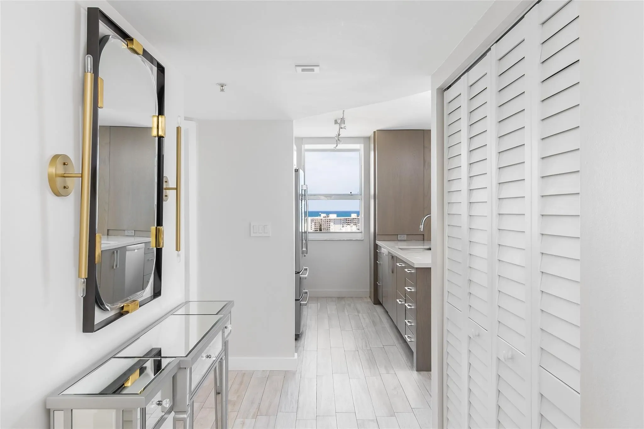 90 Alton Rd, #1701