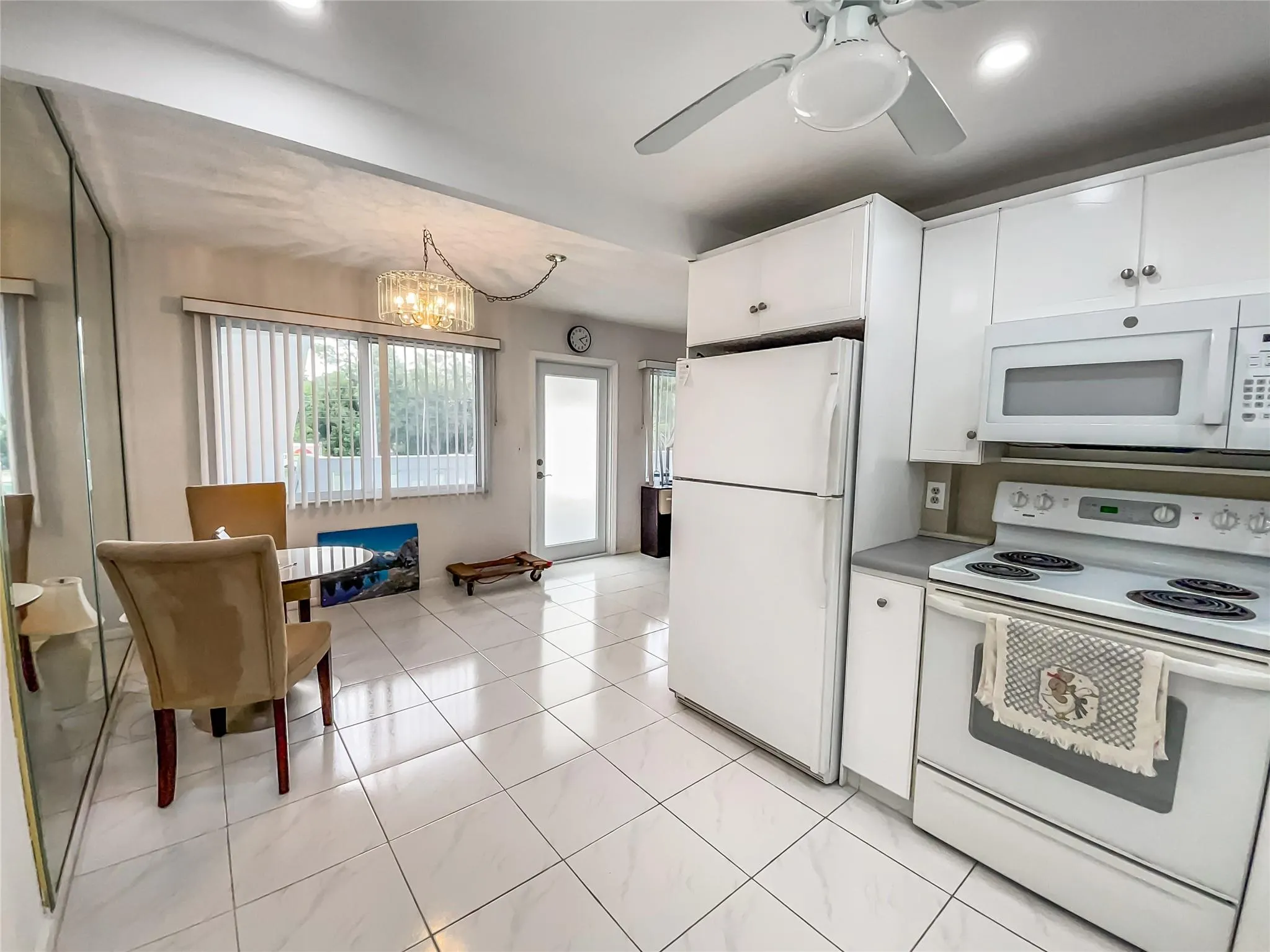 2035 Ventnor H, #2035