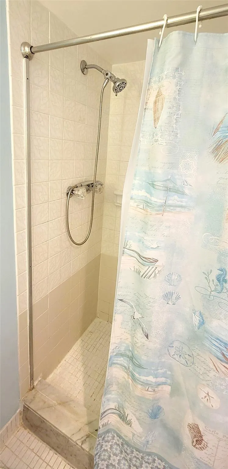 1009 N Ocean Blvd, #411