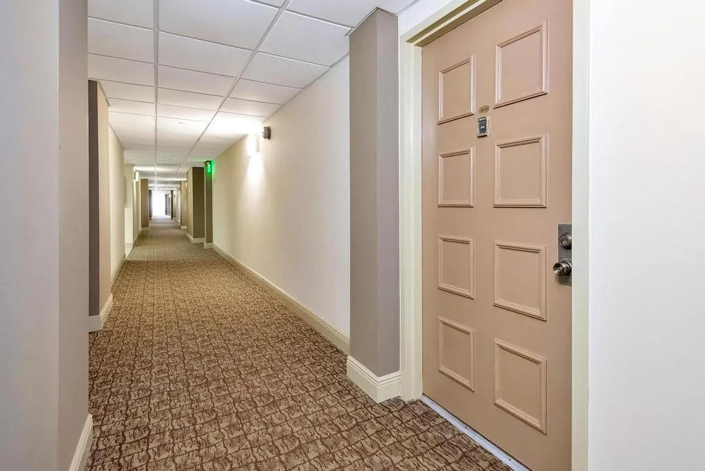 1009 N Ocean Blvd, #411