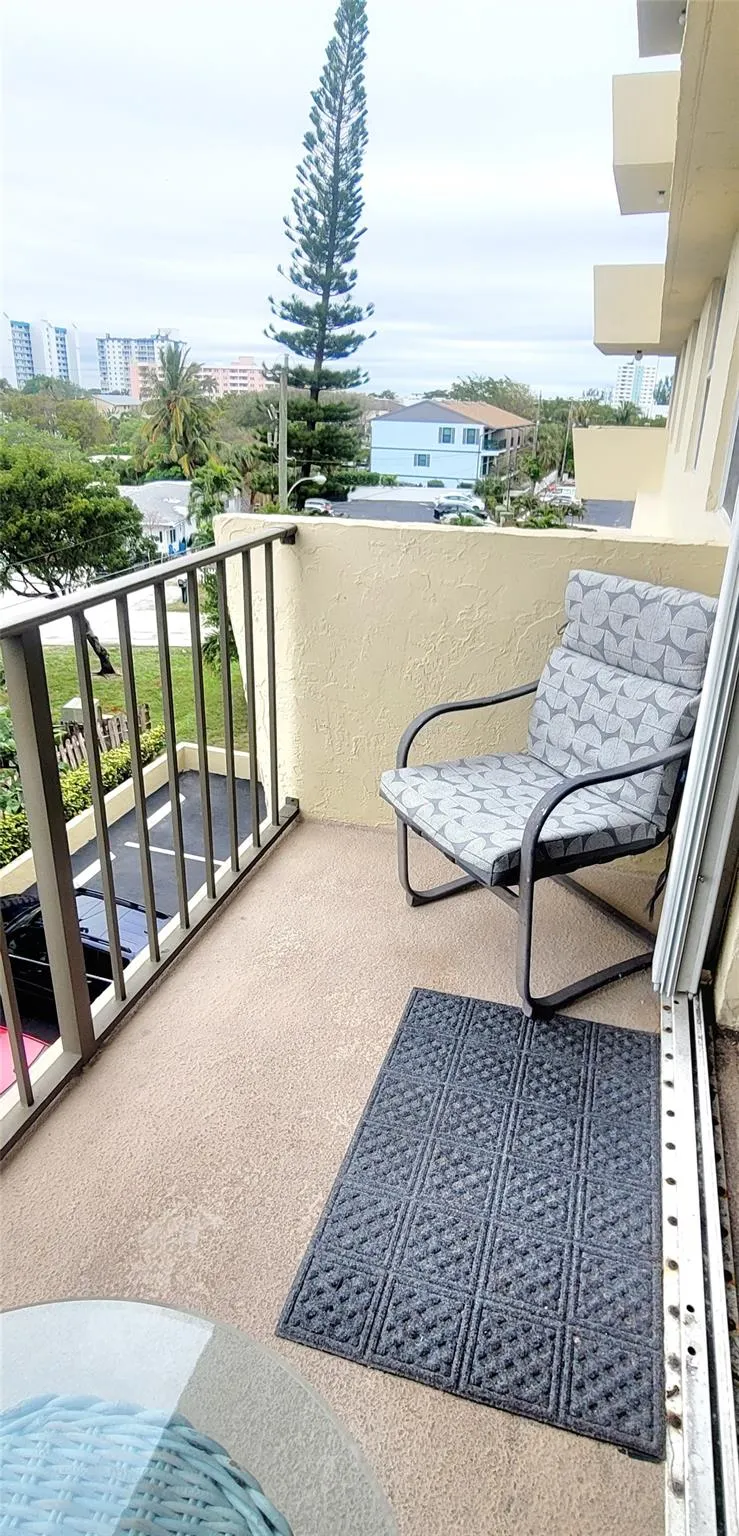 1009 N Ocean Blvd, #411