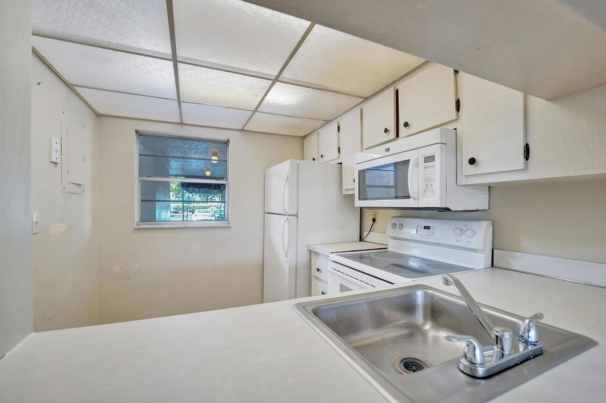 9440 Poinciana Pl, #109