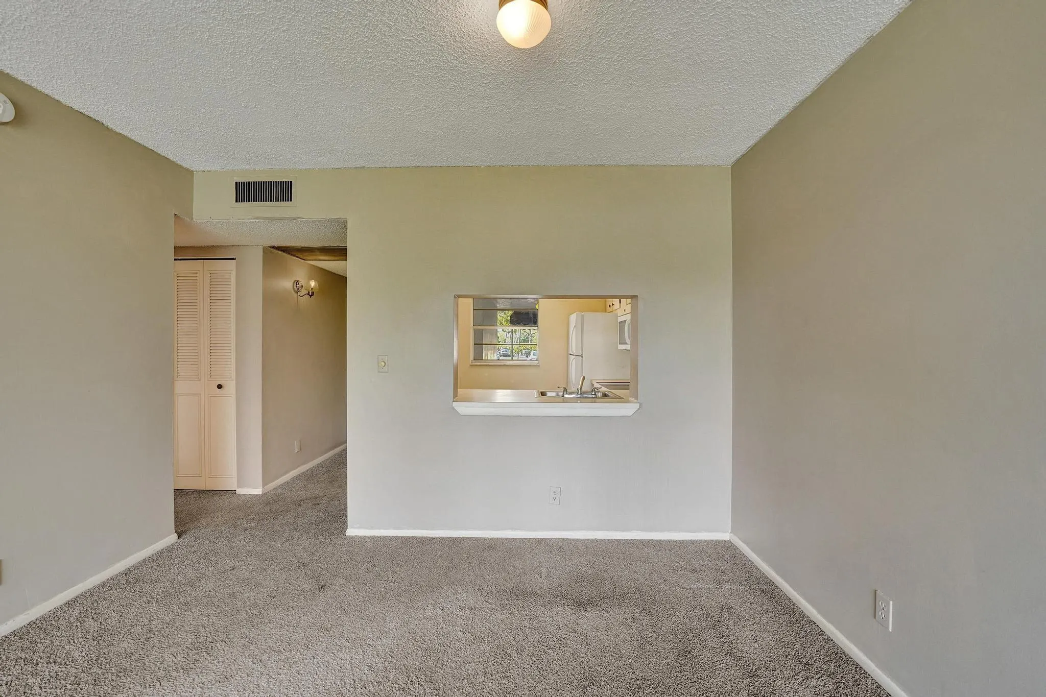 9440 Poinciana Pl, #109