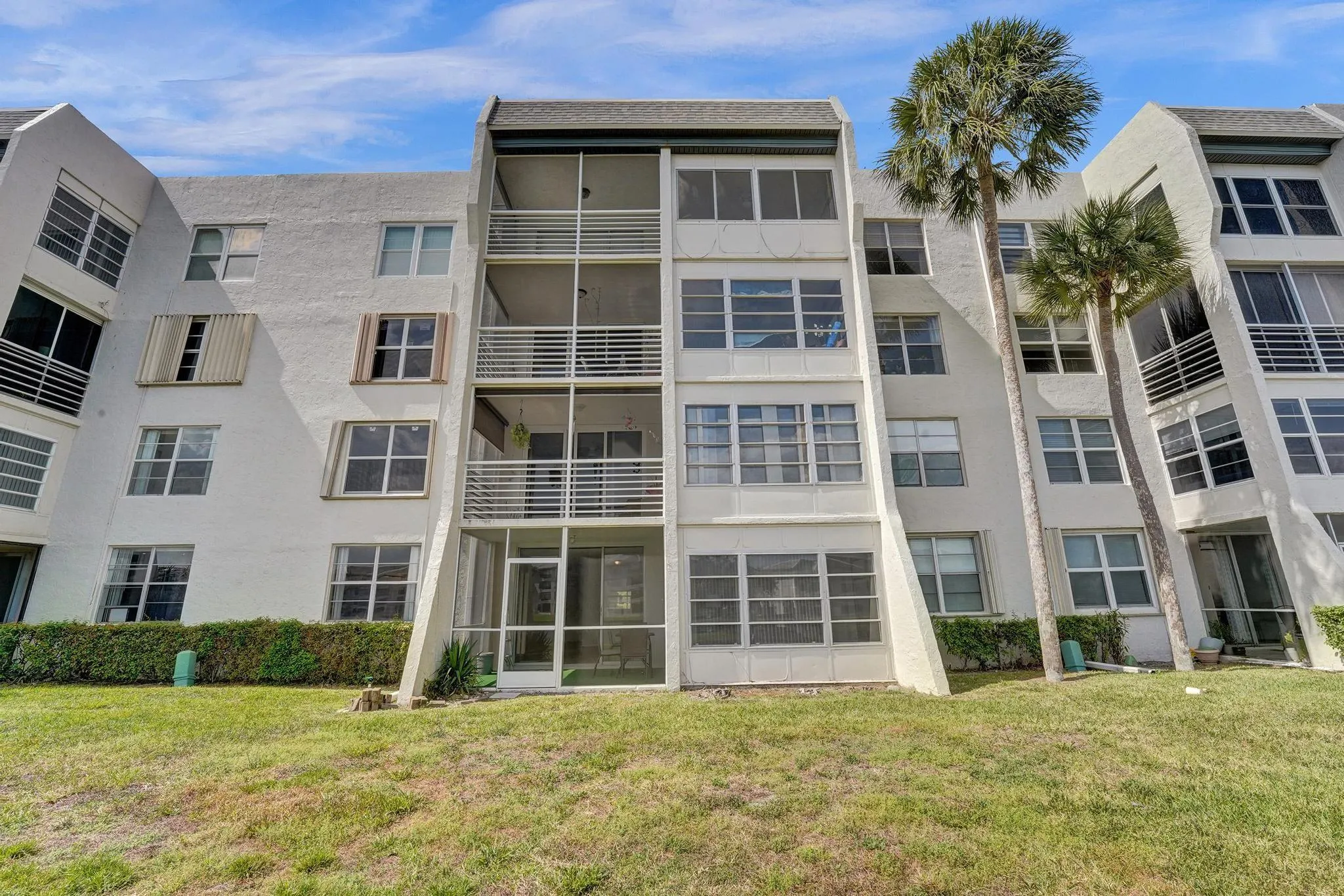 9440 Poinciana Pl, #109