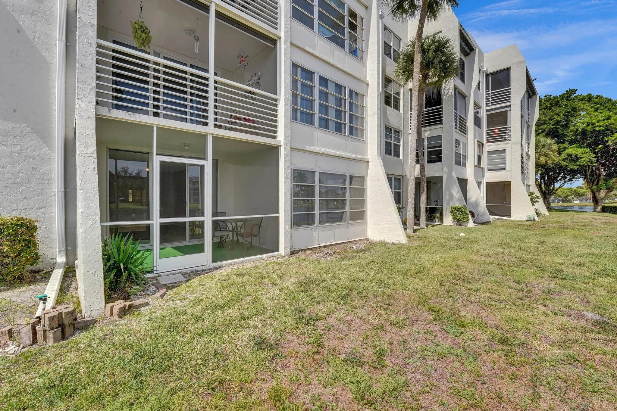 9440 Poinciana Pl, #109