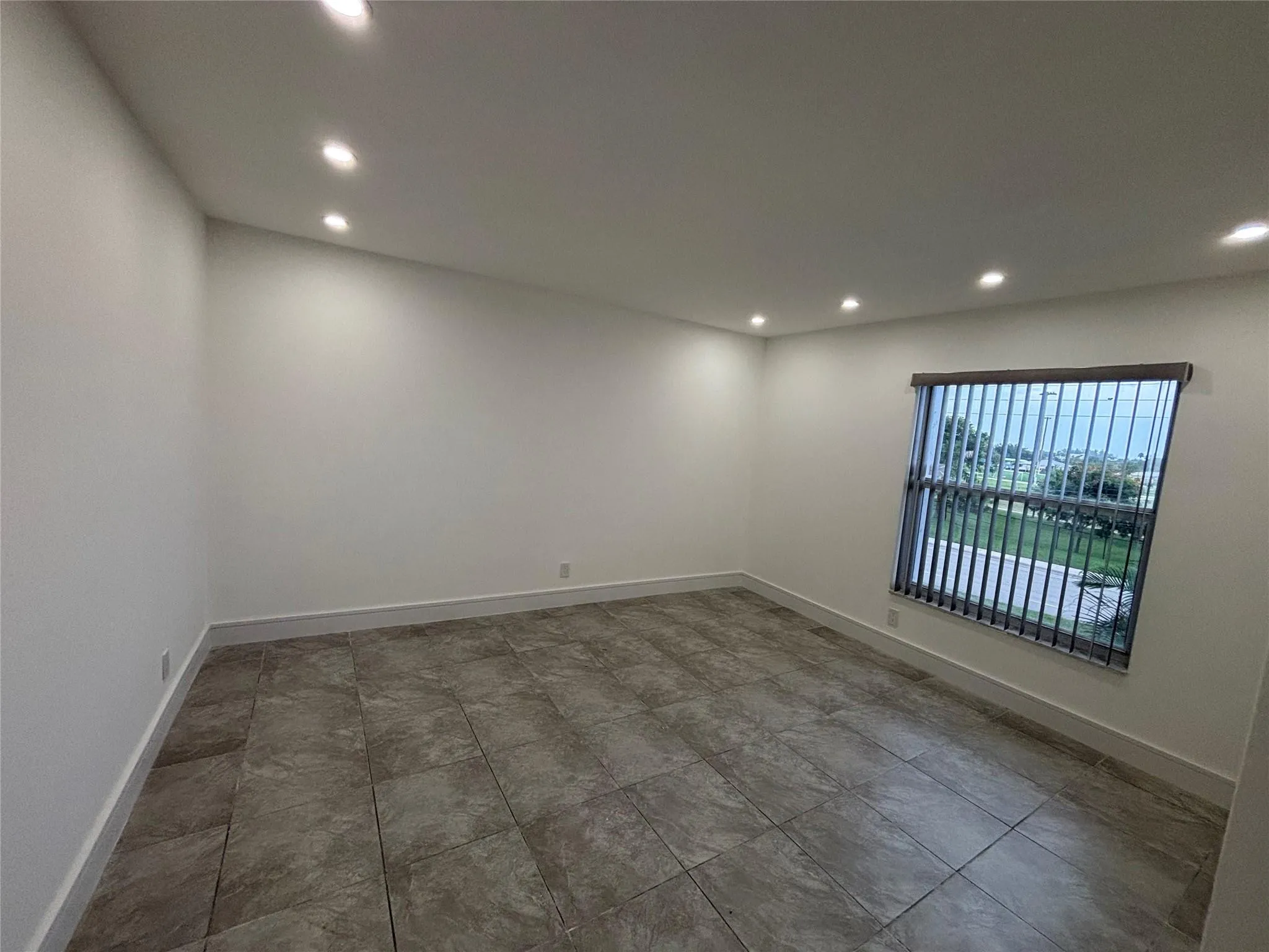 505 S Pine Island Rd, #308