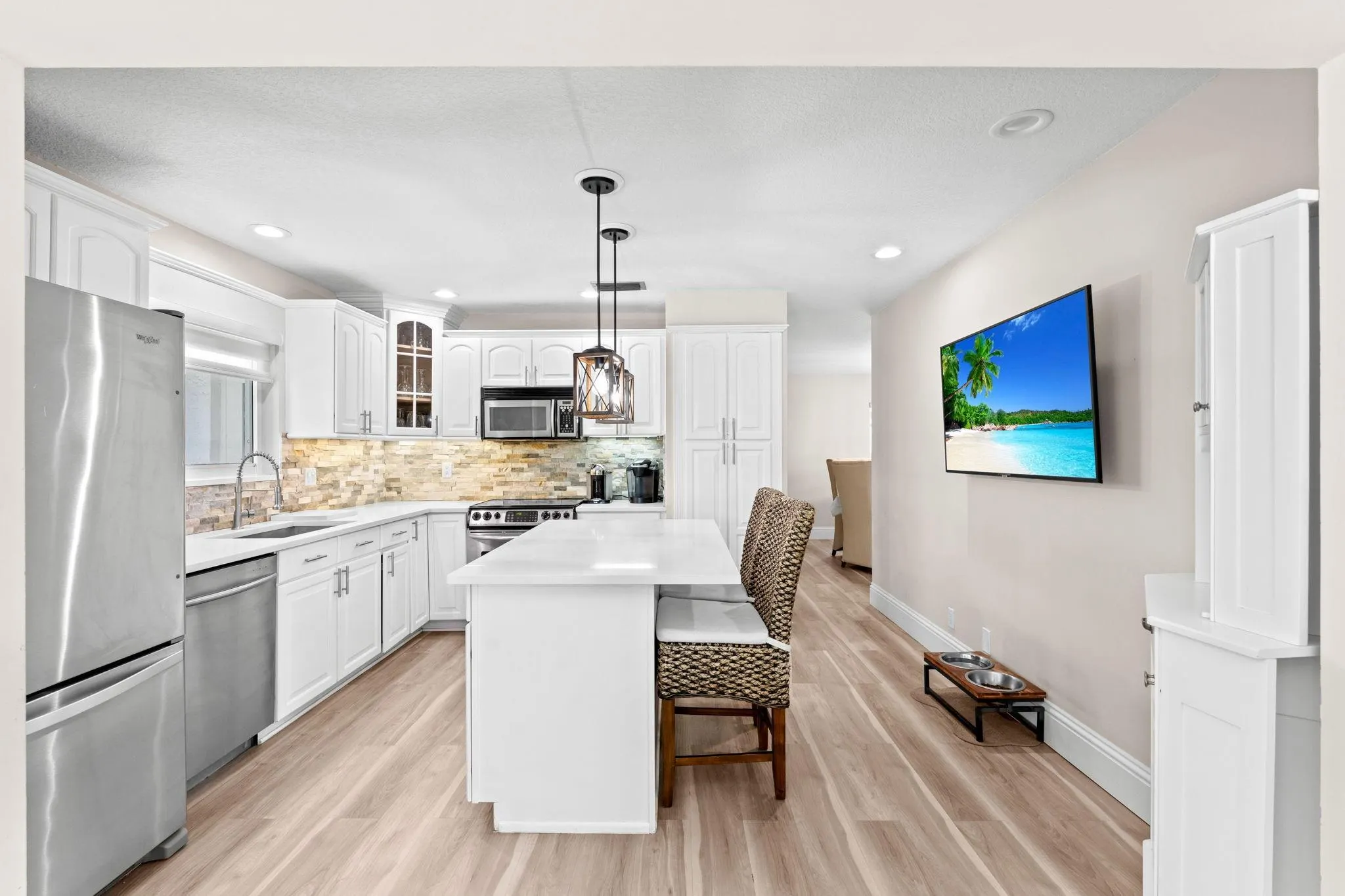 6231 La Vida Terrace