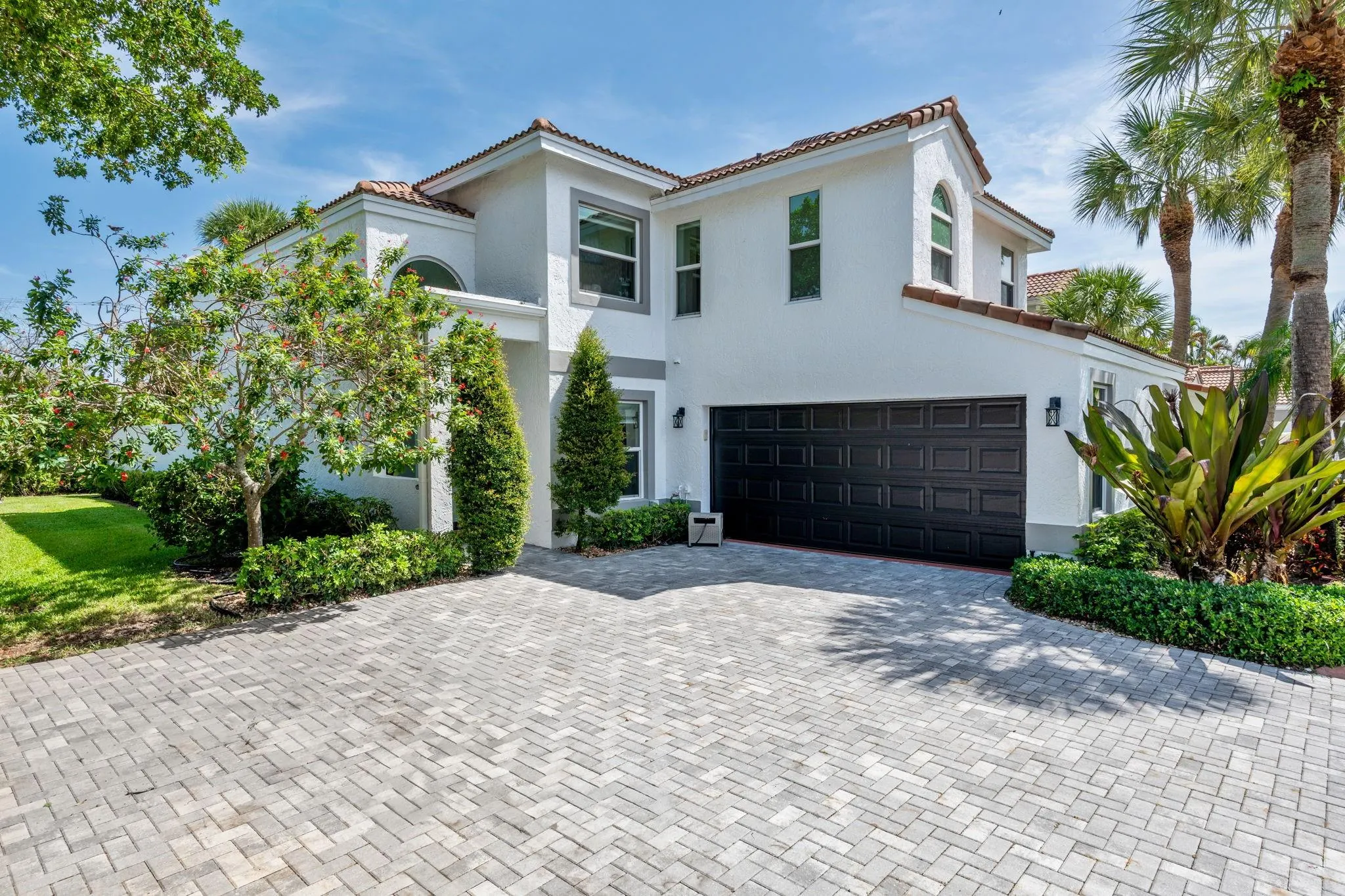6231 La Vida Terrace