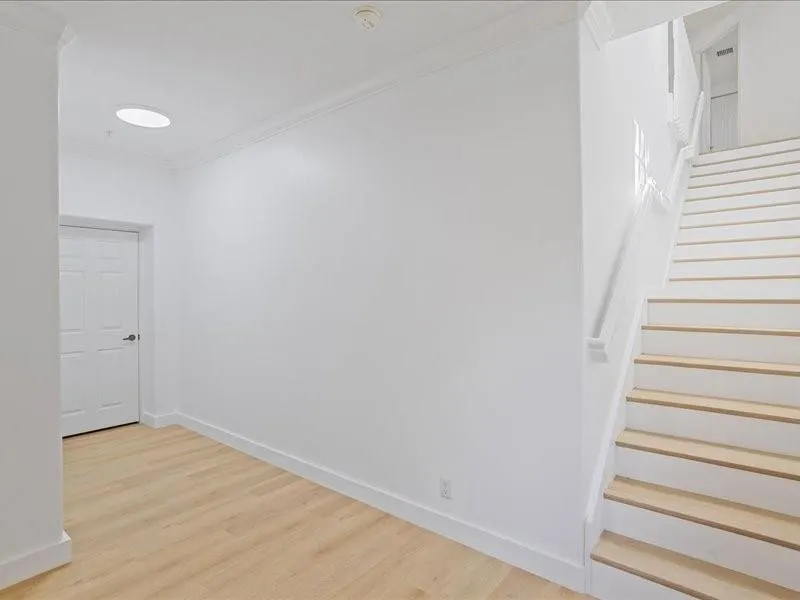 2798 Center Court Dr, #3-30
