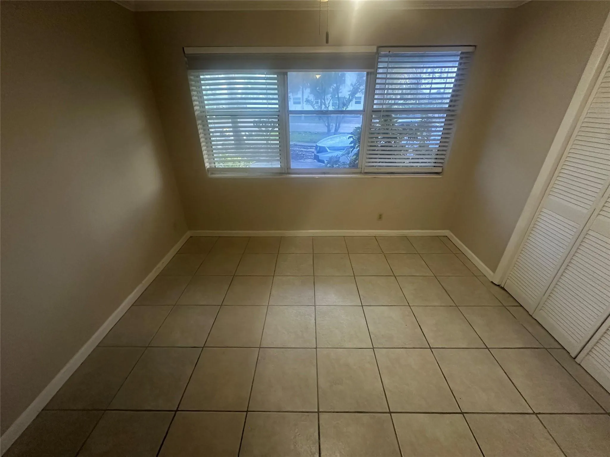 299 SE 12th Ave, #B