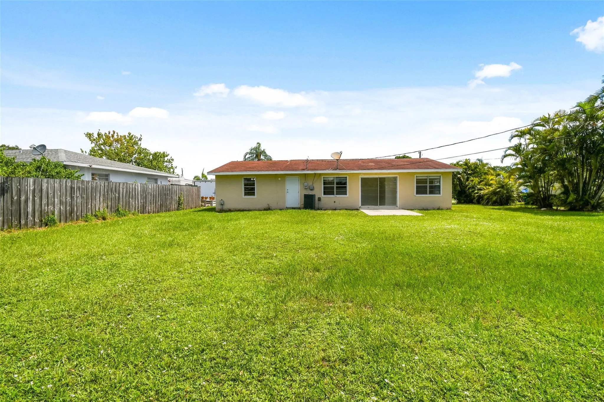 458 SE Galleon Lane