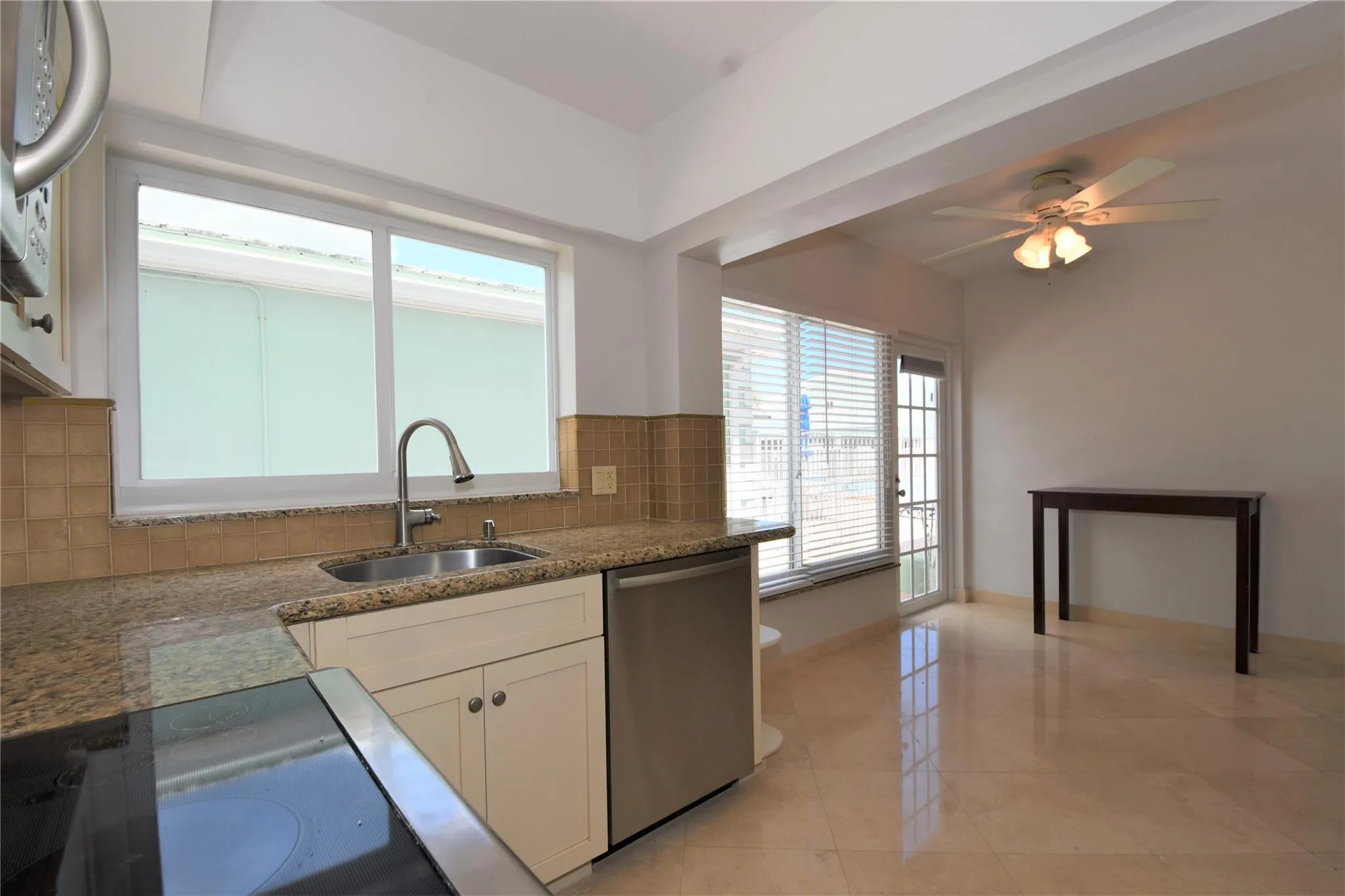 5400 N Ocean Blvd, #31