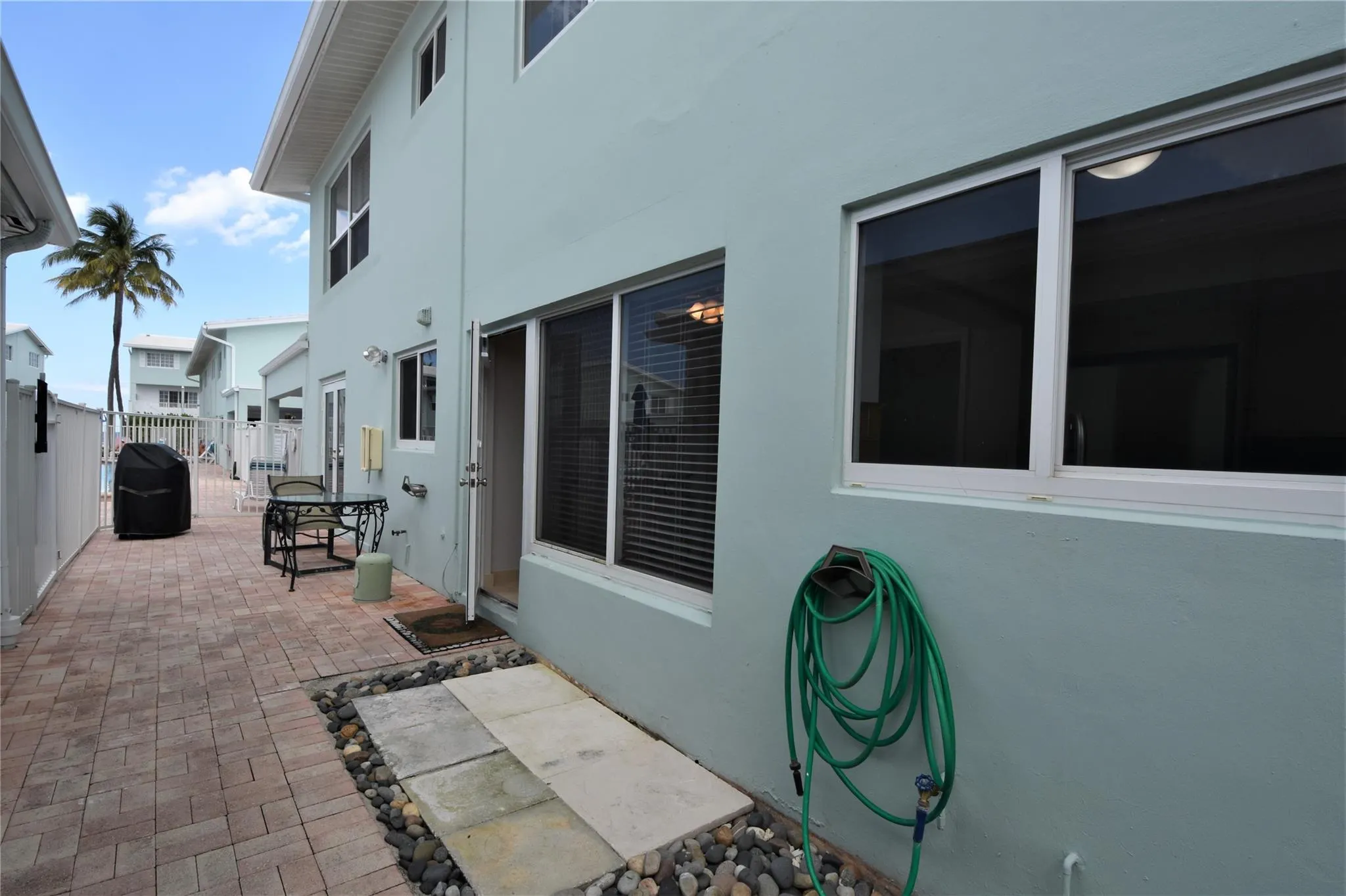 5400 N Ocean Blvd, #31