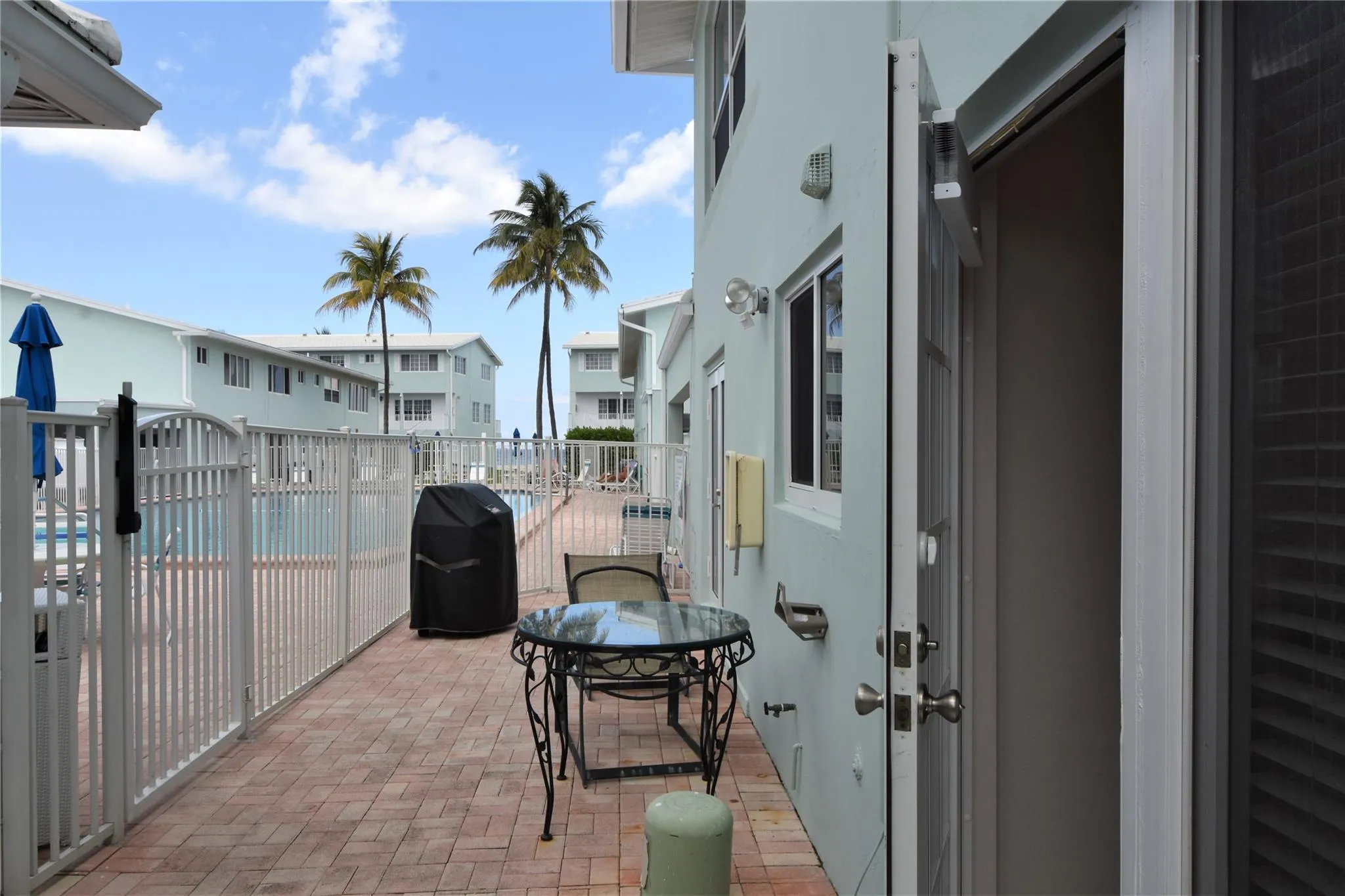 5400 N Ocean Blvd, #31