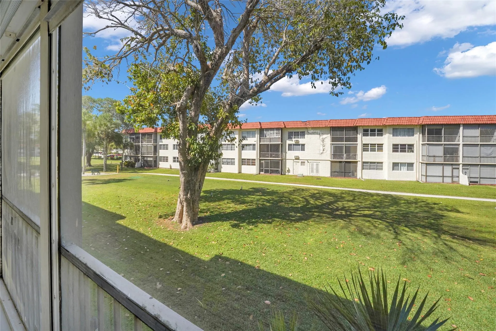 8911 S Hollybrook Blvd, #201