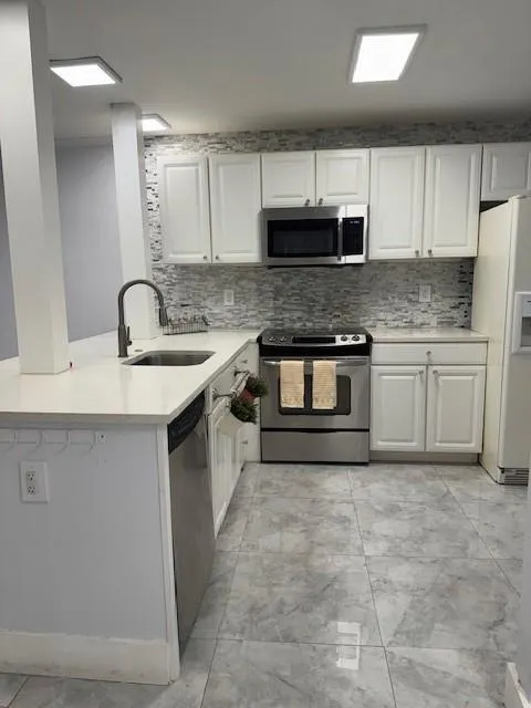 1830 N Lauderdale Ave, #4112