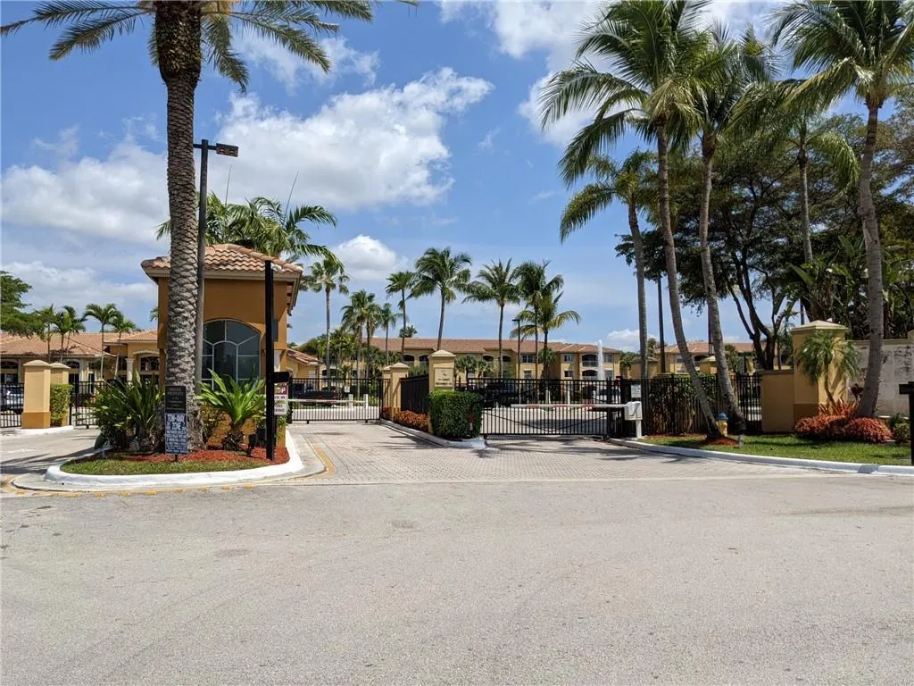 150 NW 96th Ave, #9-101