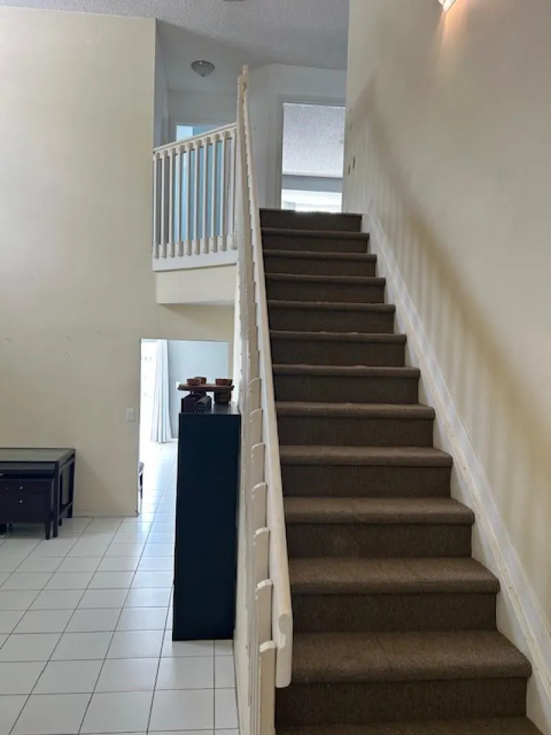 143 Gables Blvd