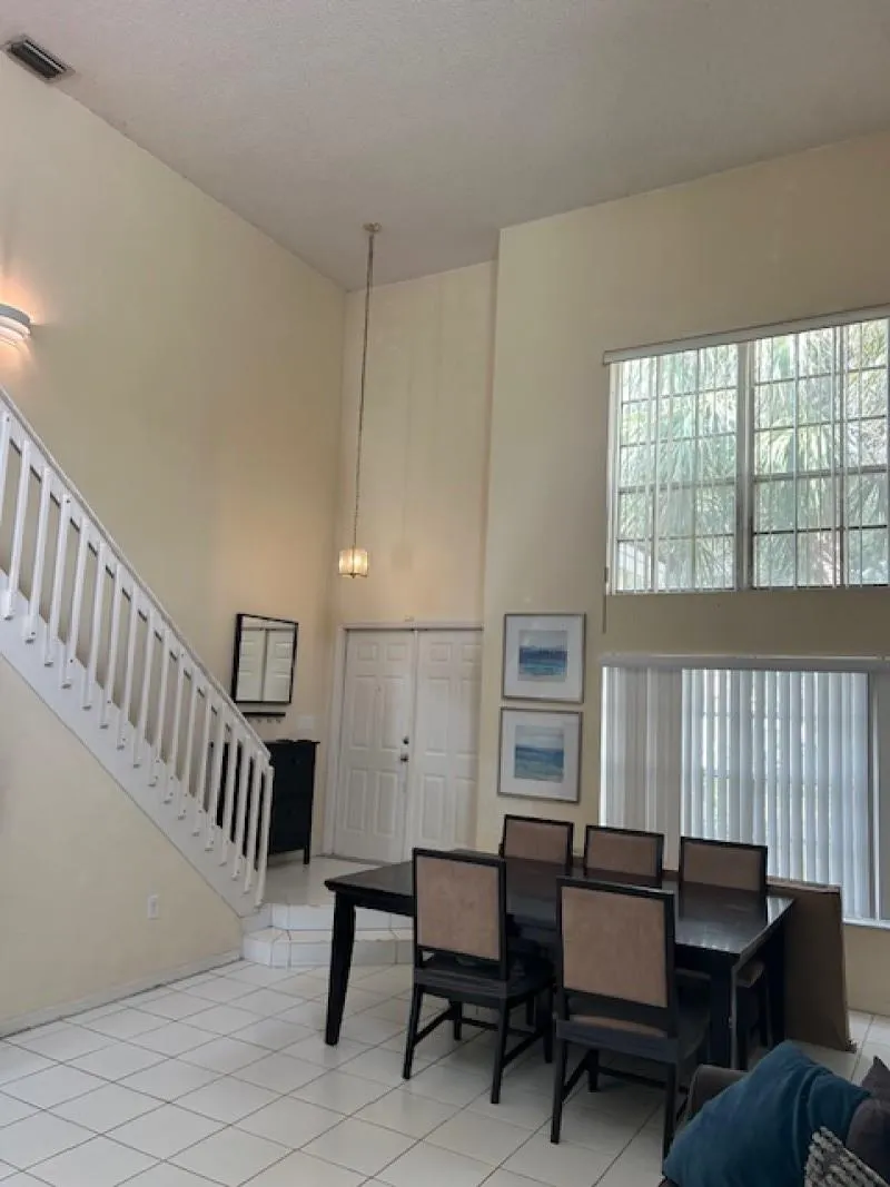 143 Gables Blvd