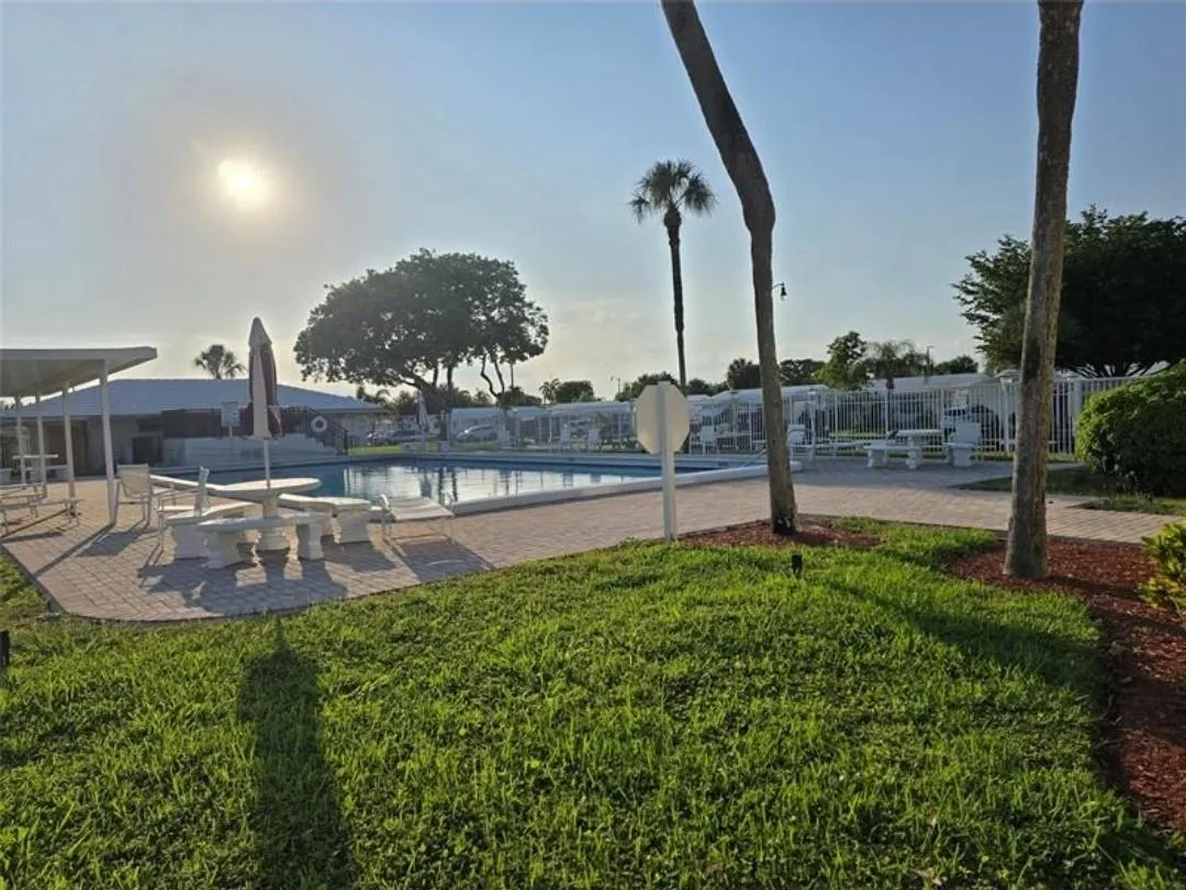 251 S Golf Blvd, #187