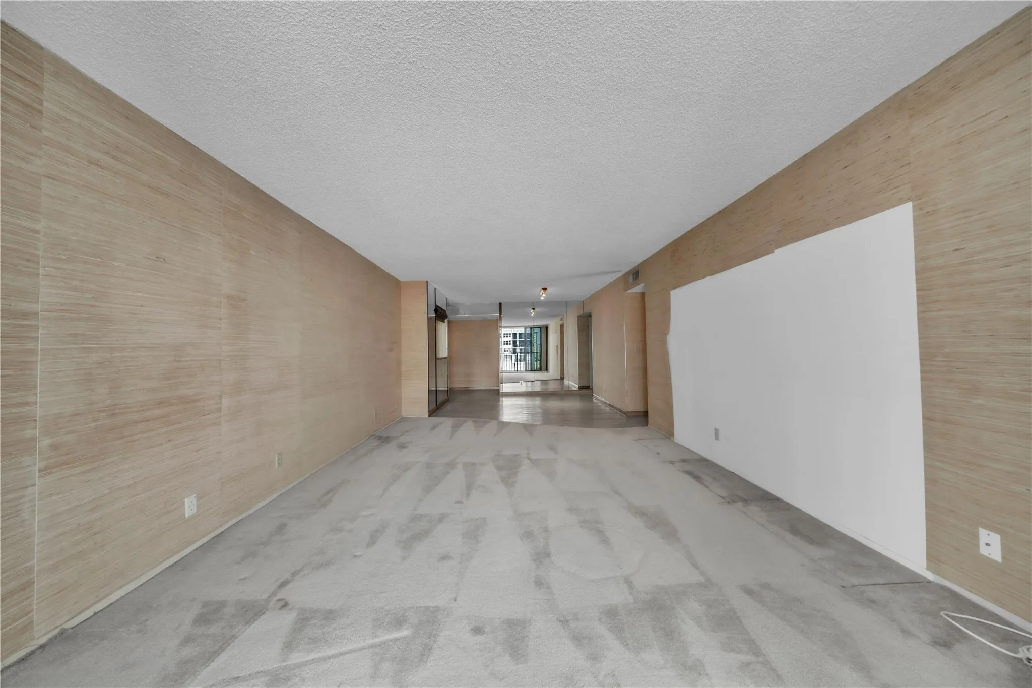 2401 S Ocean Dr, #505