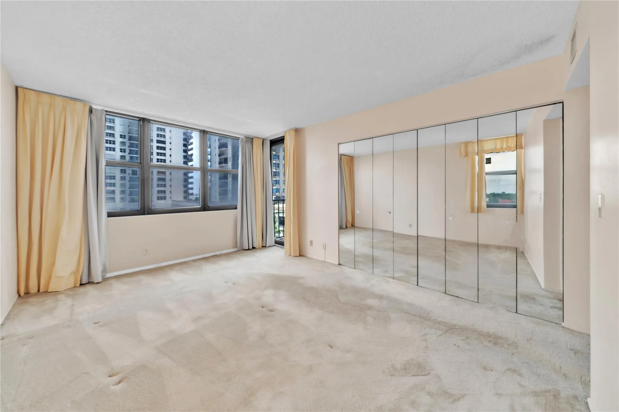 2401 S Ocean Dr, #505