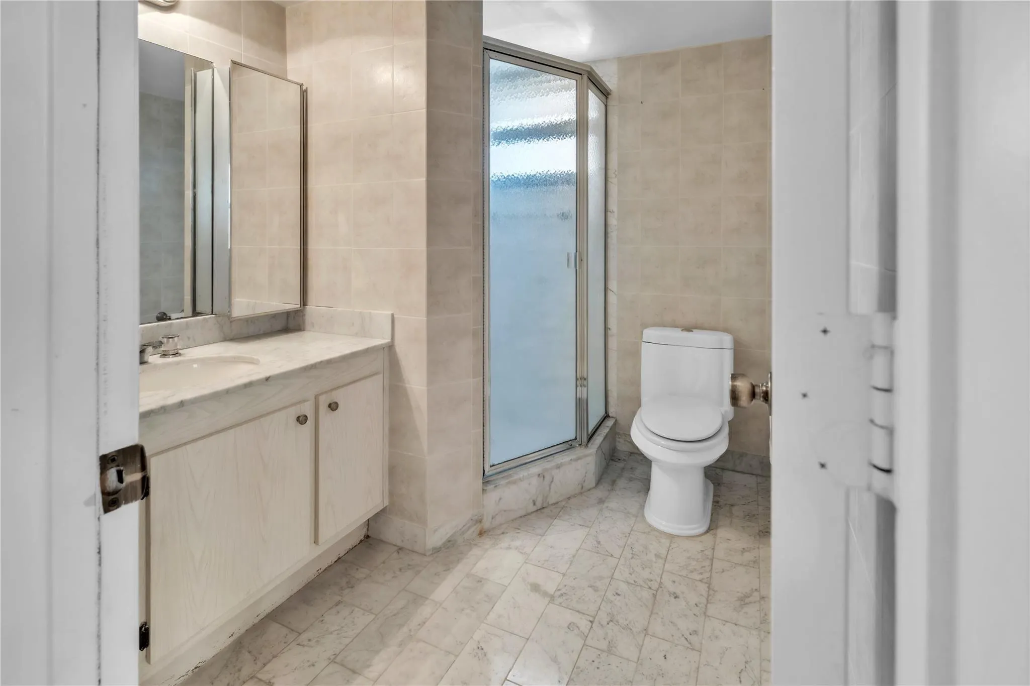 2401 S Ocean Dr, #505