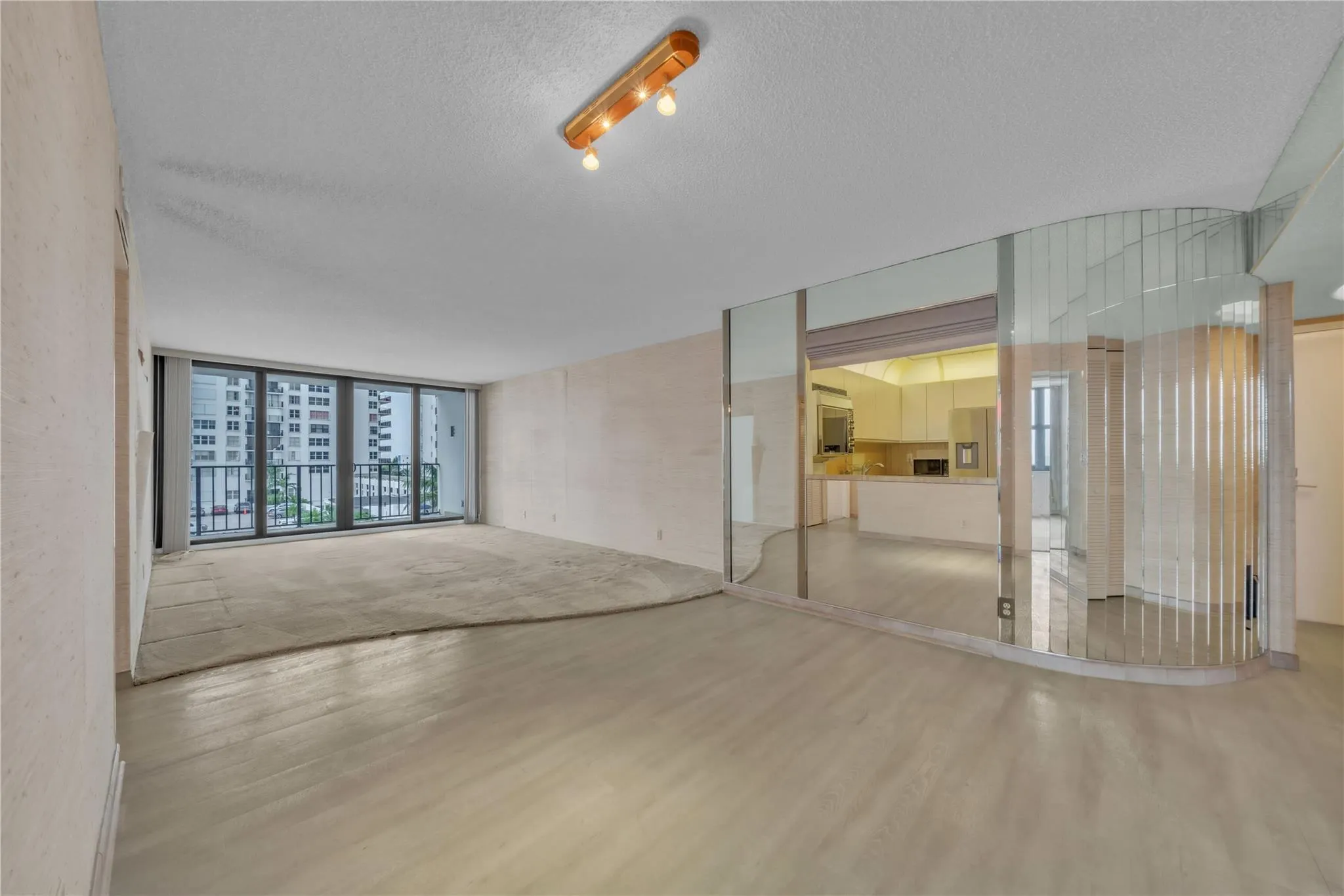 2401 S Ocean Dr, #505