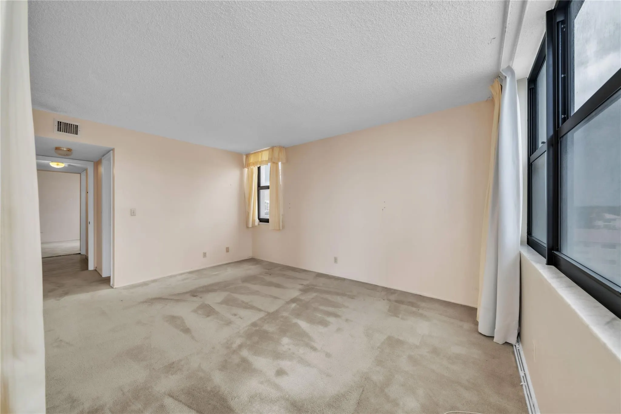 2401 S Ocean Dr, #505